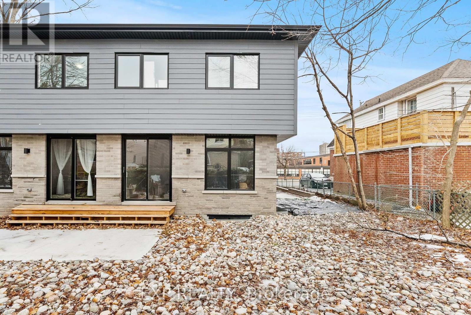 236 Woodroffe Avenue N, Ottawa, Ontario  K2A 3V4 - Photo 33 - X12824894