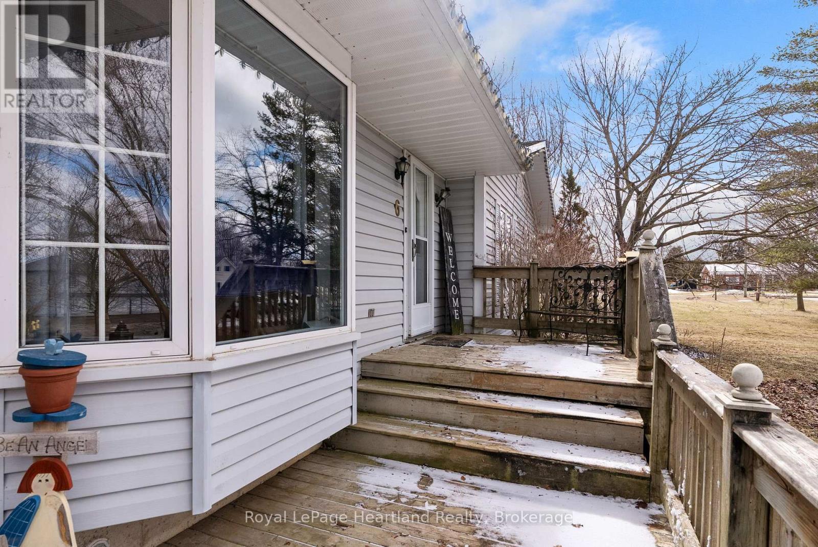 6 Workman Drive, Huron East, Ontario  N0G 1H0 - Photo 2 - X12885974