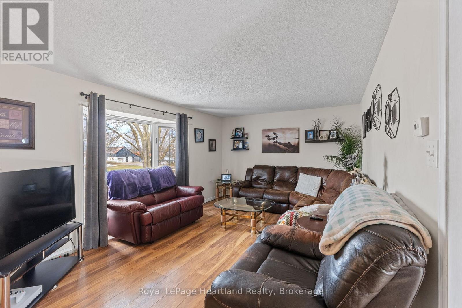 6 Workman Drive, Huron East, Ontario  N0G 1H0 - Photo 3 - X12885974