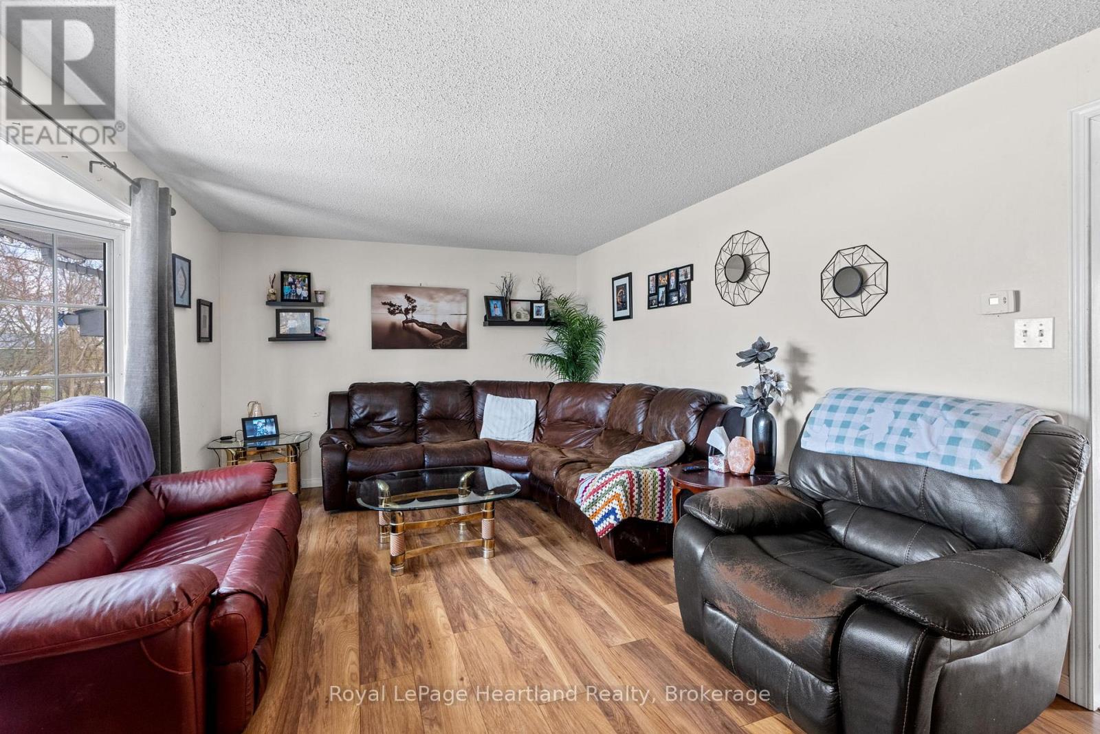 6 Workman Drive, Huron East, Ontario  N0G 1H0 - Photo 4 - X12885974