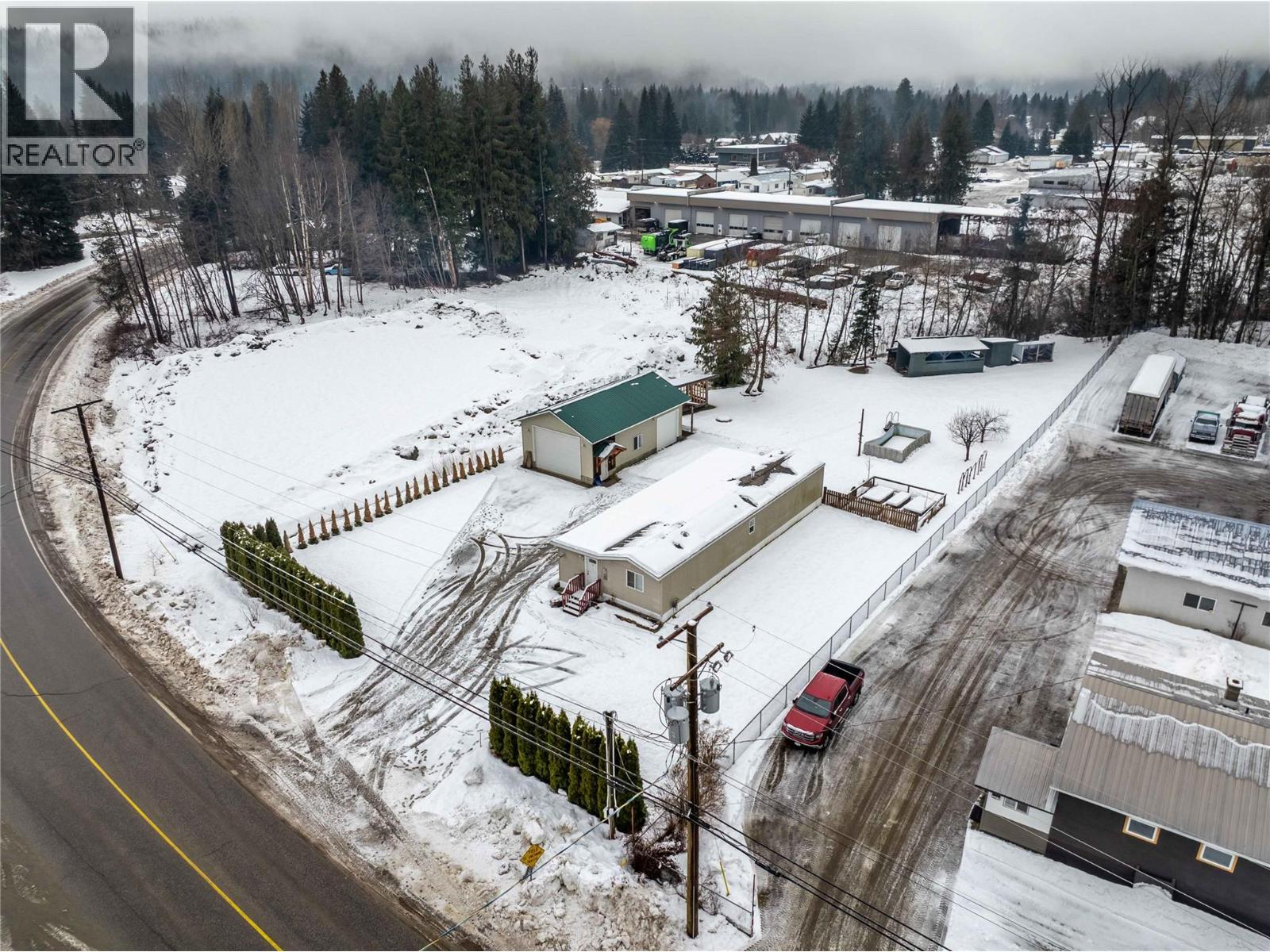 749 Big Eddy Road, Revelstoke, British Columbia  V0E 2S0 - Photo 47 - 10374666