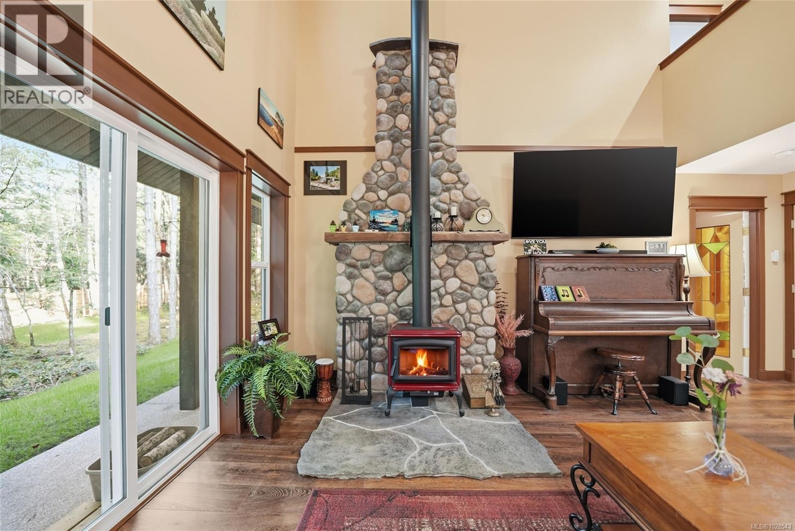 272 James Way, Gabriola Island, British Columbia  V0R 1X1 - Photo 13 - 1028543