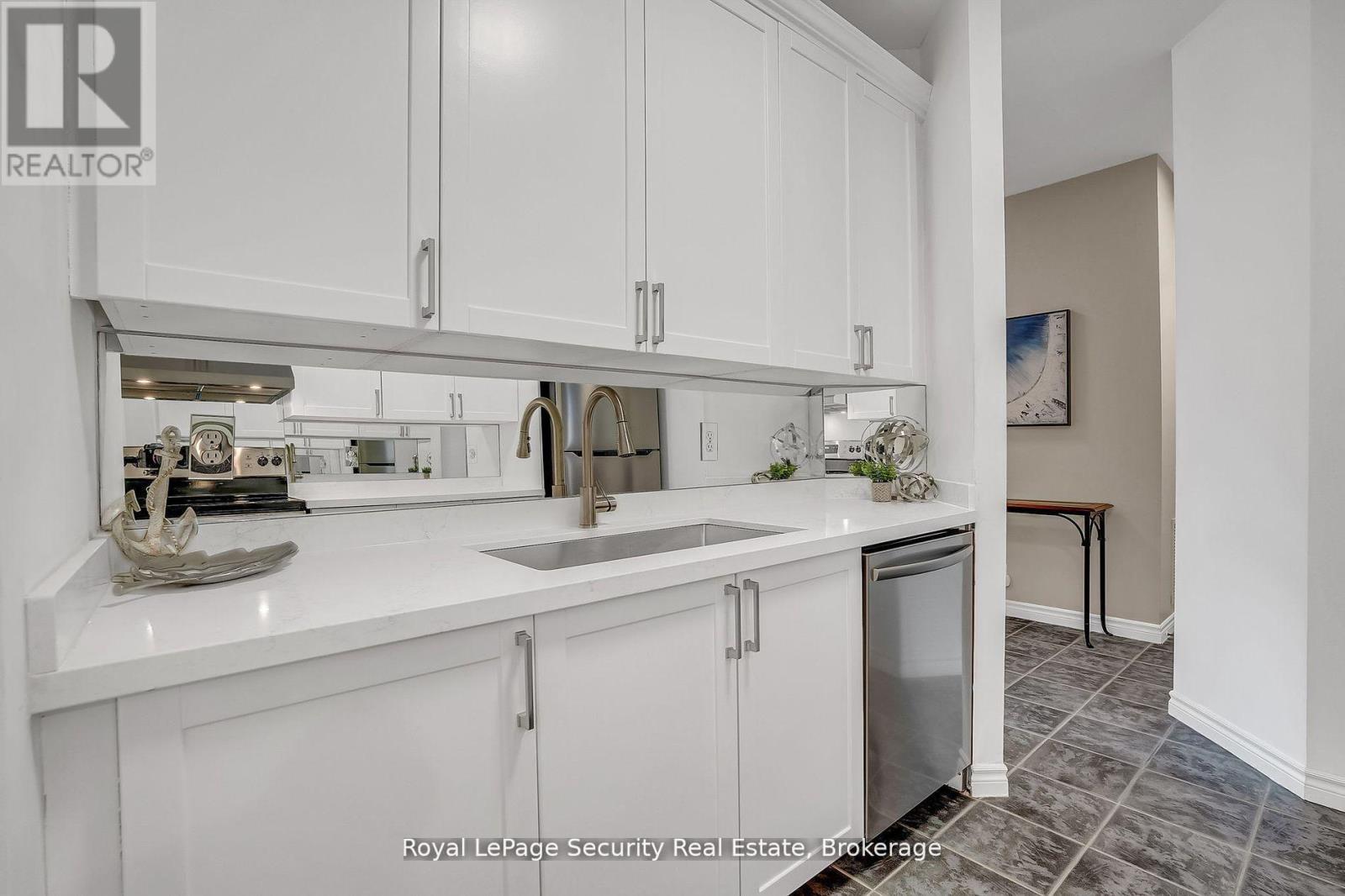 403 - 980 Yonge Street, Toronto, Ontario M4W 3V8 - Photo 12 - C12885864