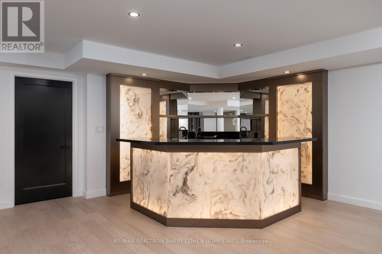 45 Park Lane Circle, Toronto, Ontario  M3C 2N3 - Photo 29 - C12885882