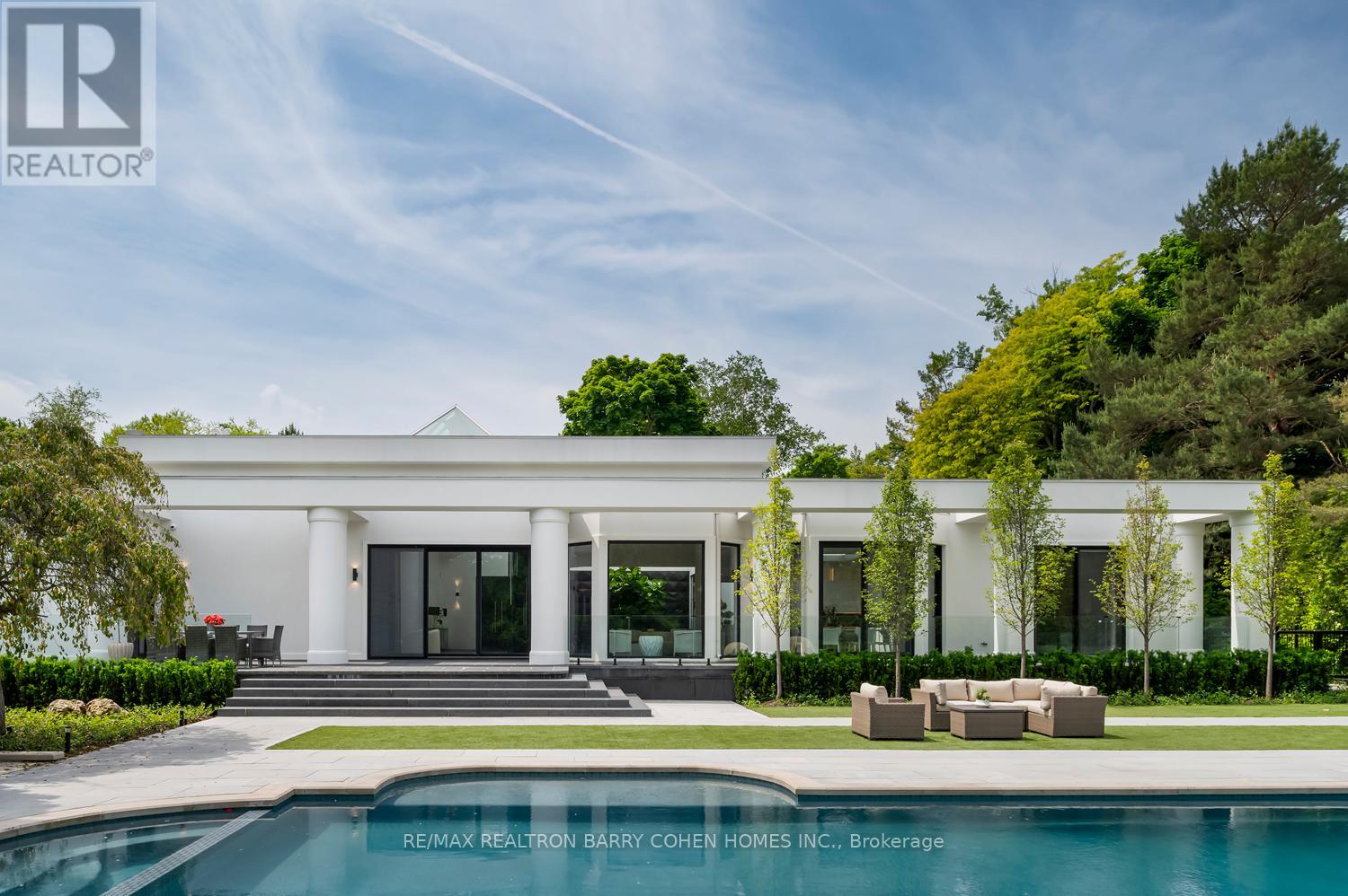 45 Park Lane Circle, Toronto, Ontario  M3C 2N3 - Photo 34 - C12885882