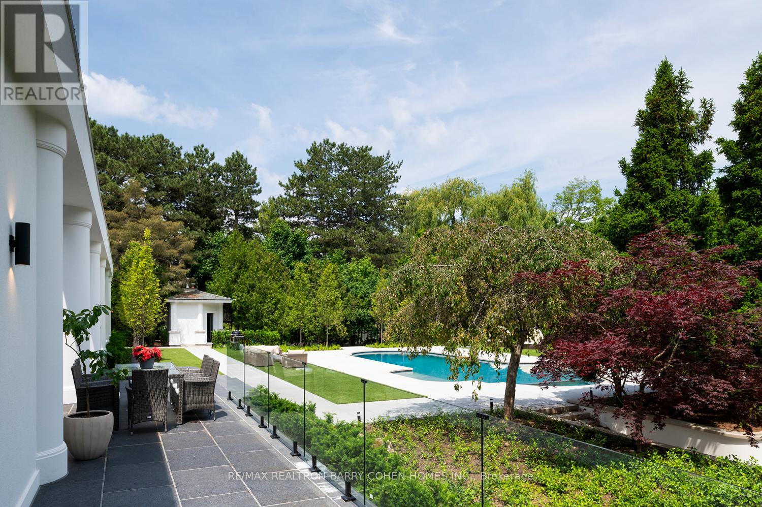 45 Park Lane Circle, Toronto, Ontario  M3C 2N3 - Photo 36 - C12885882