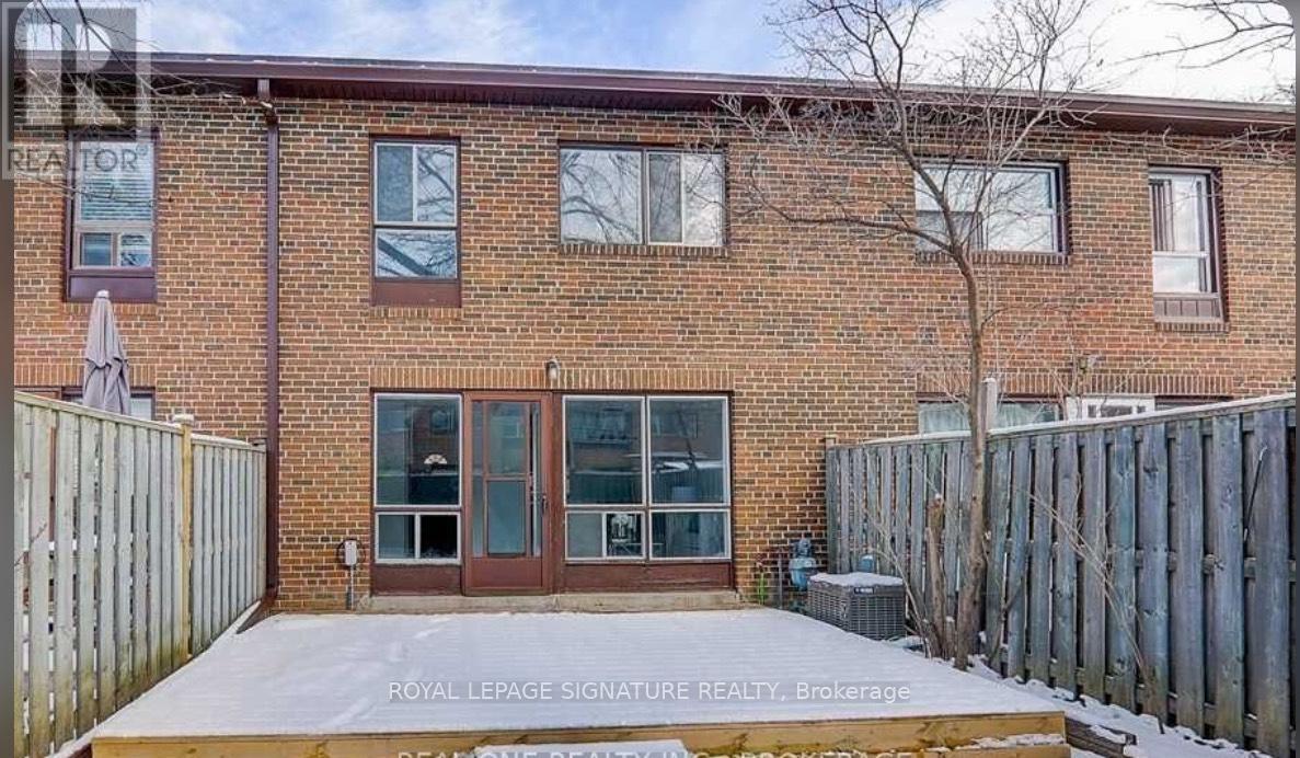 2 - 76 Castlebury Crescent, Toronto, Ontario  M2H 1W8 - Photo 11 - C12885894