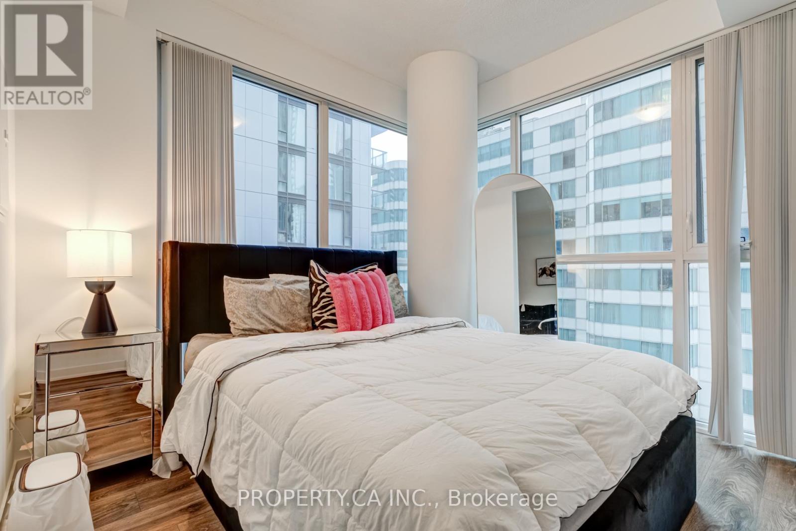 1713 - 87 Peter Street, Toronto, Ontario  M5V 0P1 - Photo 7 - C12885902