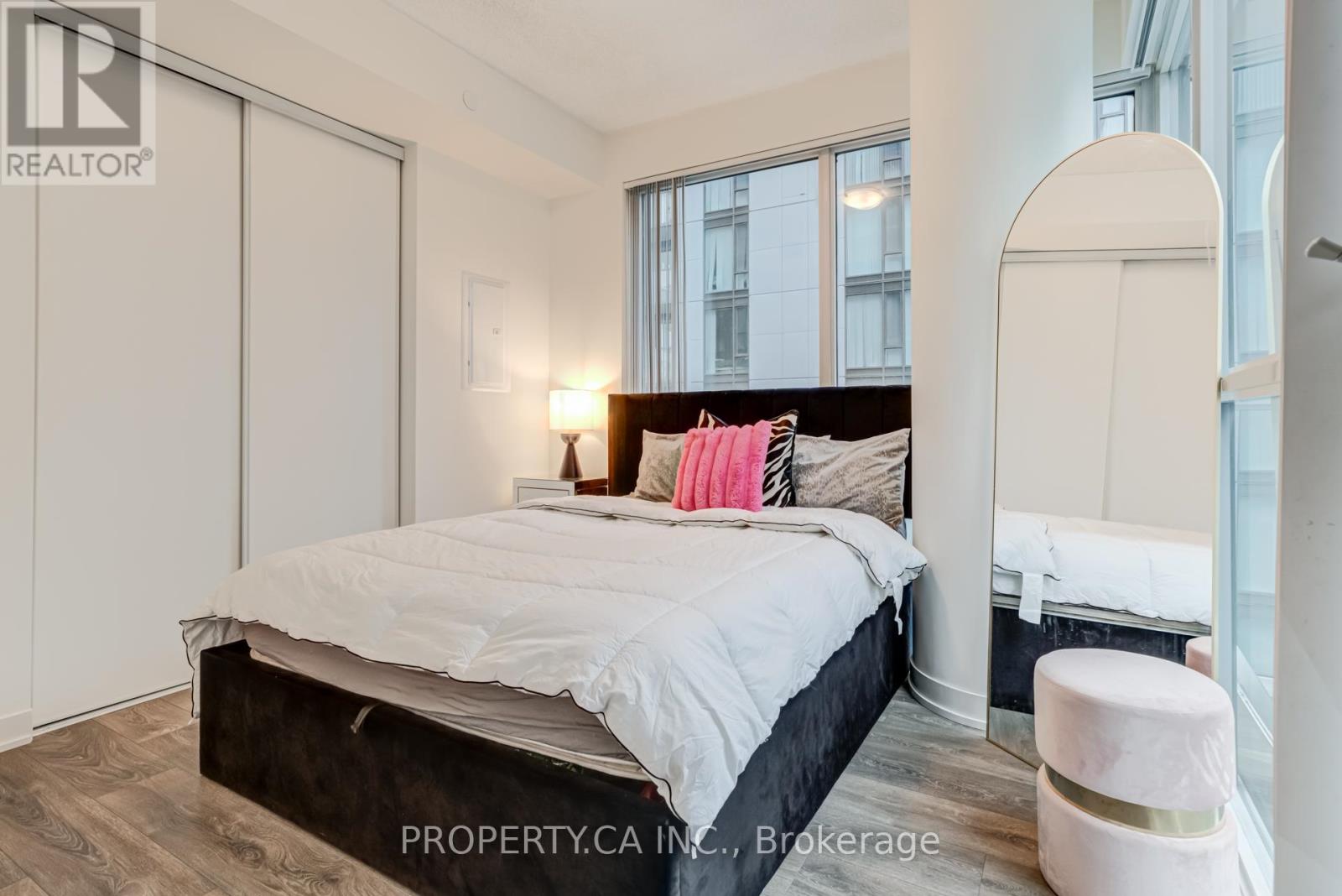 1713 - 87 Peter Street, Toronto, Ontario  M5V 0P1 - Photo 9 - C12885902