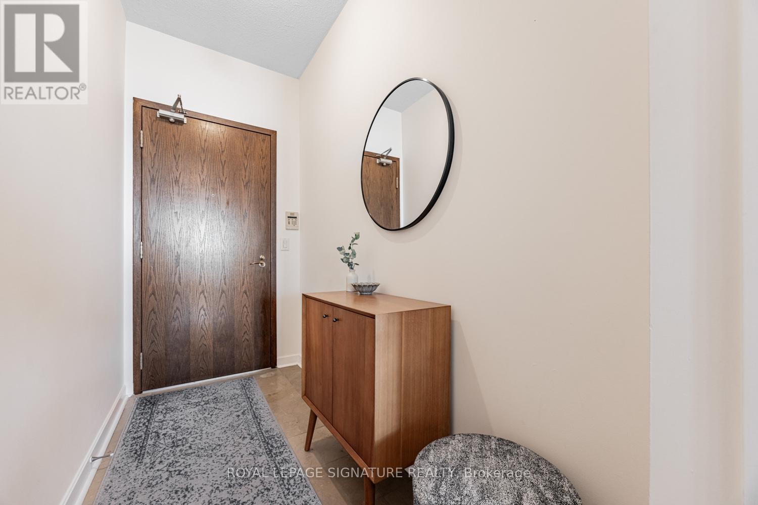 802 - 438 Richmond Street W, Toronto, Ontario  M5V 3S6 - Photo 4 - C12885904