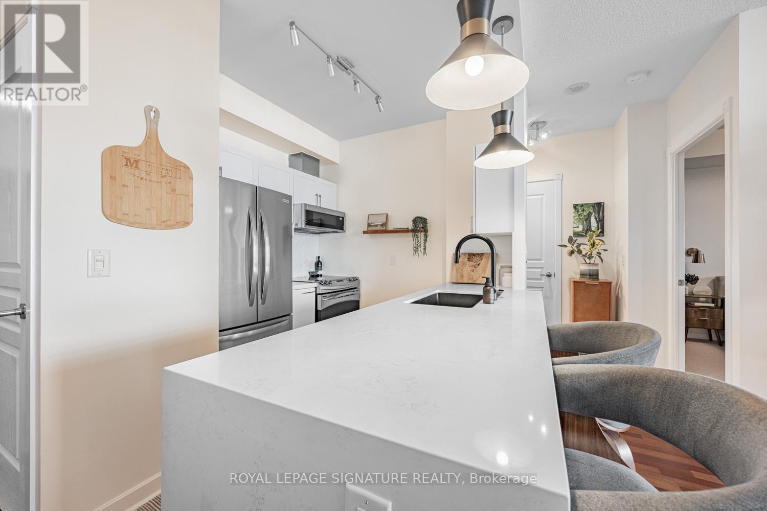 802 - 438 Richmond Street W, Toronto, Ontario  M5V 3S6 - Photo 8 - C12885904