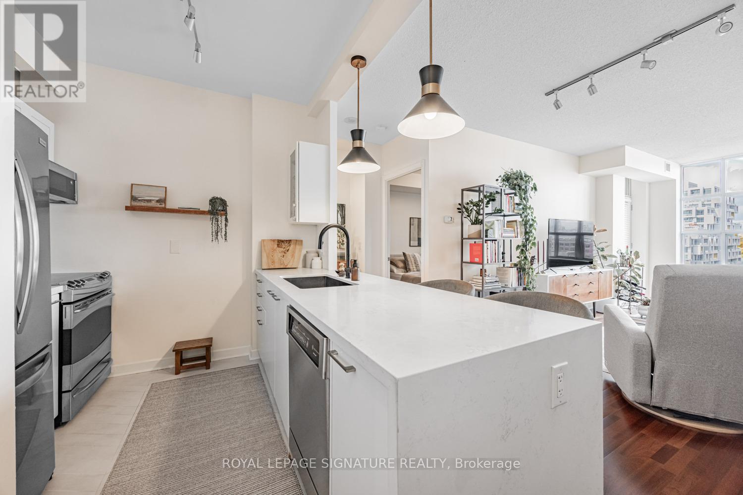 802 - 438 Richmond Street W, Toronto, Ontario  M5V 3S6 - Photo 9 - C12885904