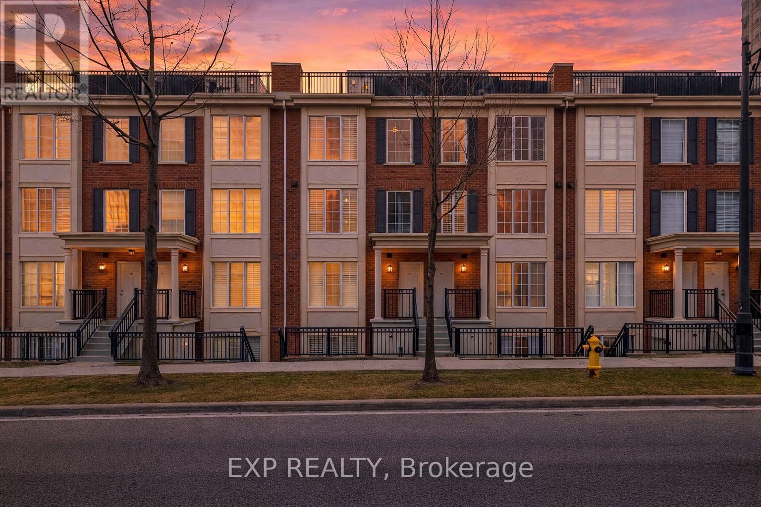 121 - 3 EVERSON DRIVE, Toronto, Ontario