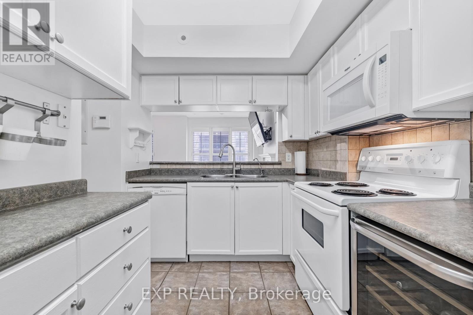 121 - 3 Everson Drive, Toronto (Willowdale East), Ontario  M2N 7C2 - Photo 14 - C12885924