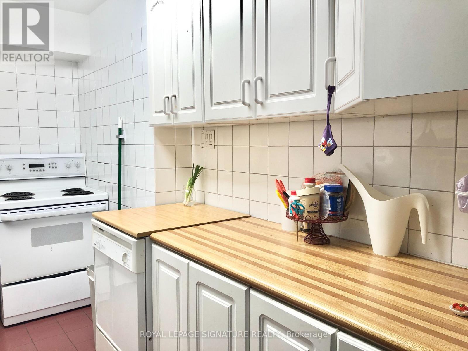 517 - 89 Mccaul Street, Toronto, Ontario  M5T 2X3 - Photo 16 - C12885976