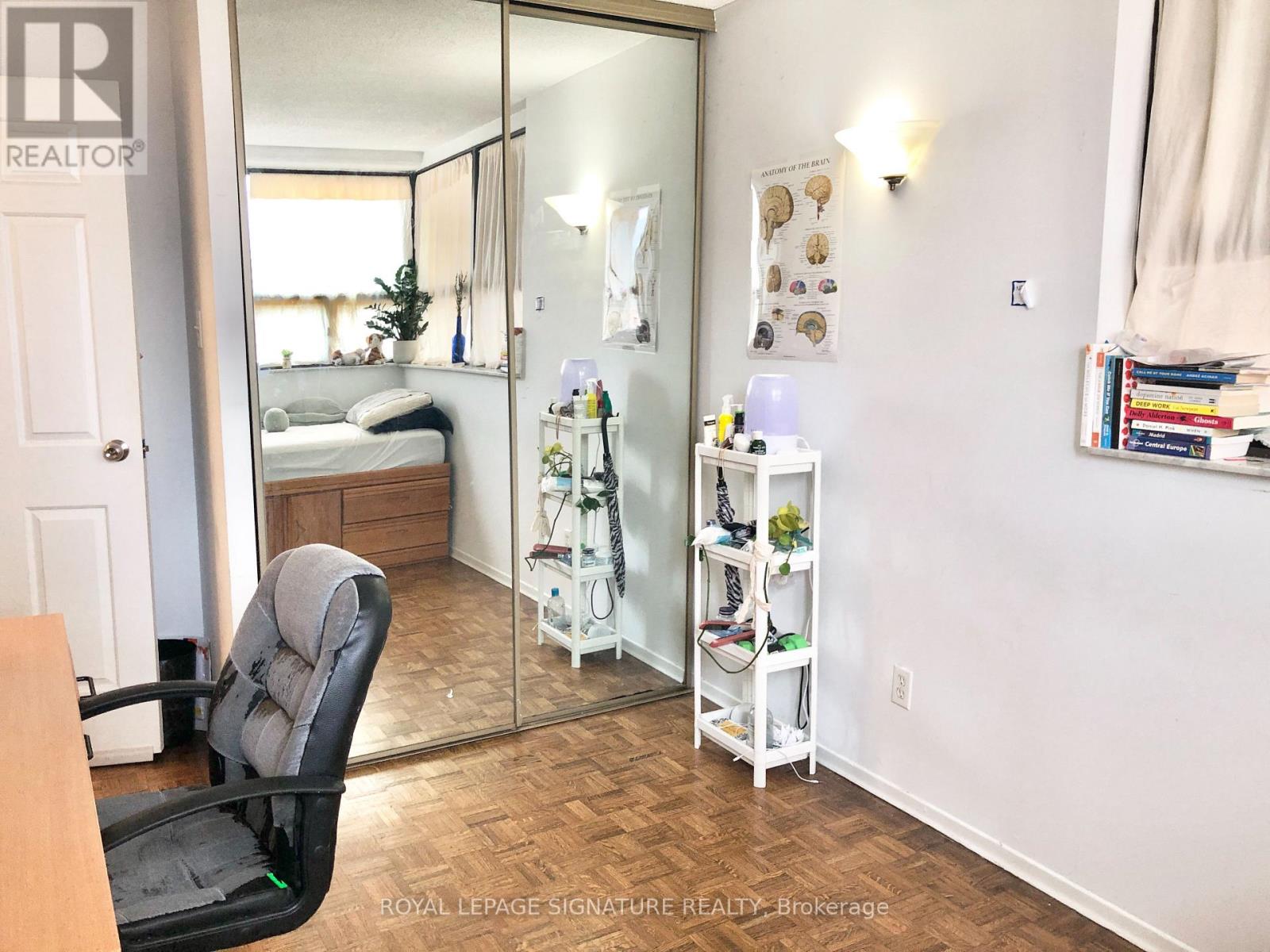 517 - 89 Mccaul Street, Toronto, Ontario  M5T 2X3 - Photo 7 - C12885976