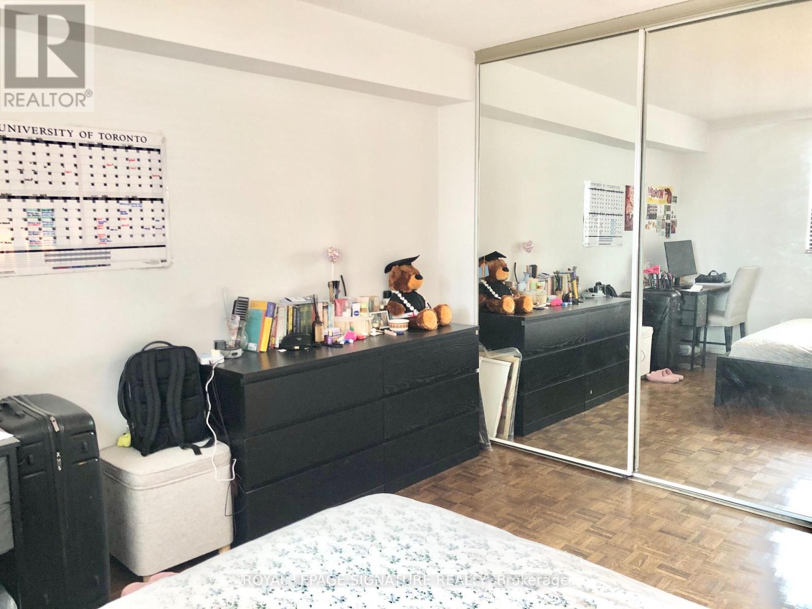 517 - 89 Mccaul Street, Toronto, Ontario  M5T 2X3 - Photo 9 - C12885976