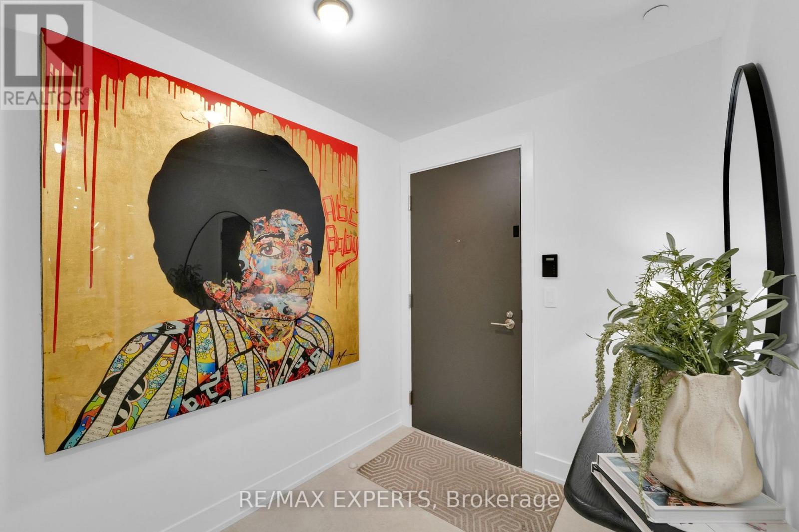 605 - 38 Cameron Street, Toronto, Ontario  M5T 0C3 - Photo 4 - C12886126