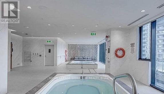 2722 - 585 Bloor Street E, Toronto, Ontario  M4W 0B3 - Photo 17 - C12886164