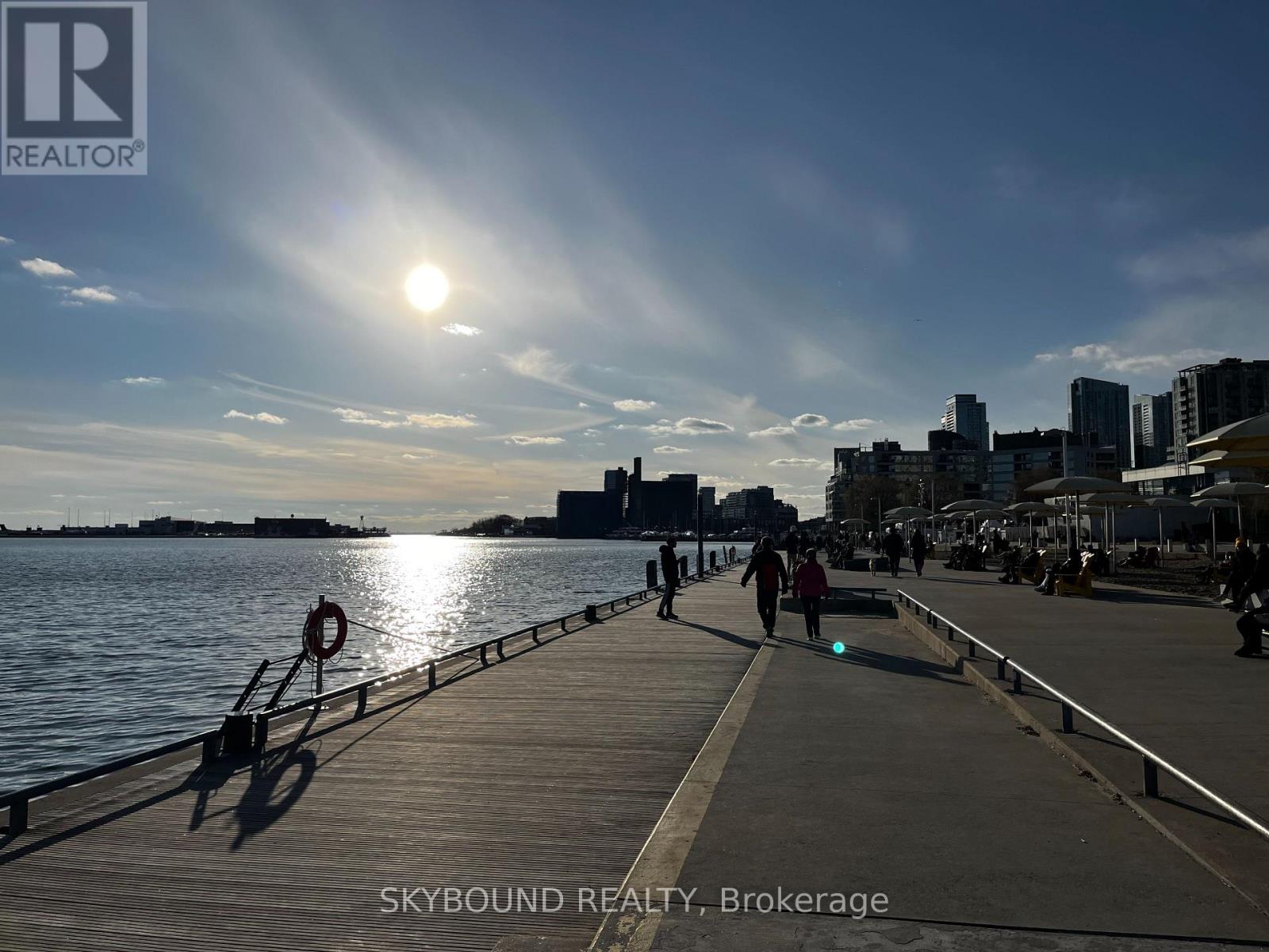 # 1804 - 260 Queens Quay W Quay W, Toronto, Ontario  M5J 2N3 - Photo 26 - C12886178