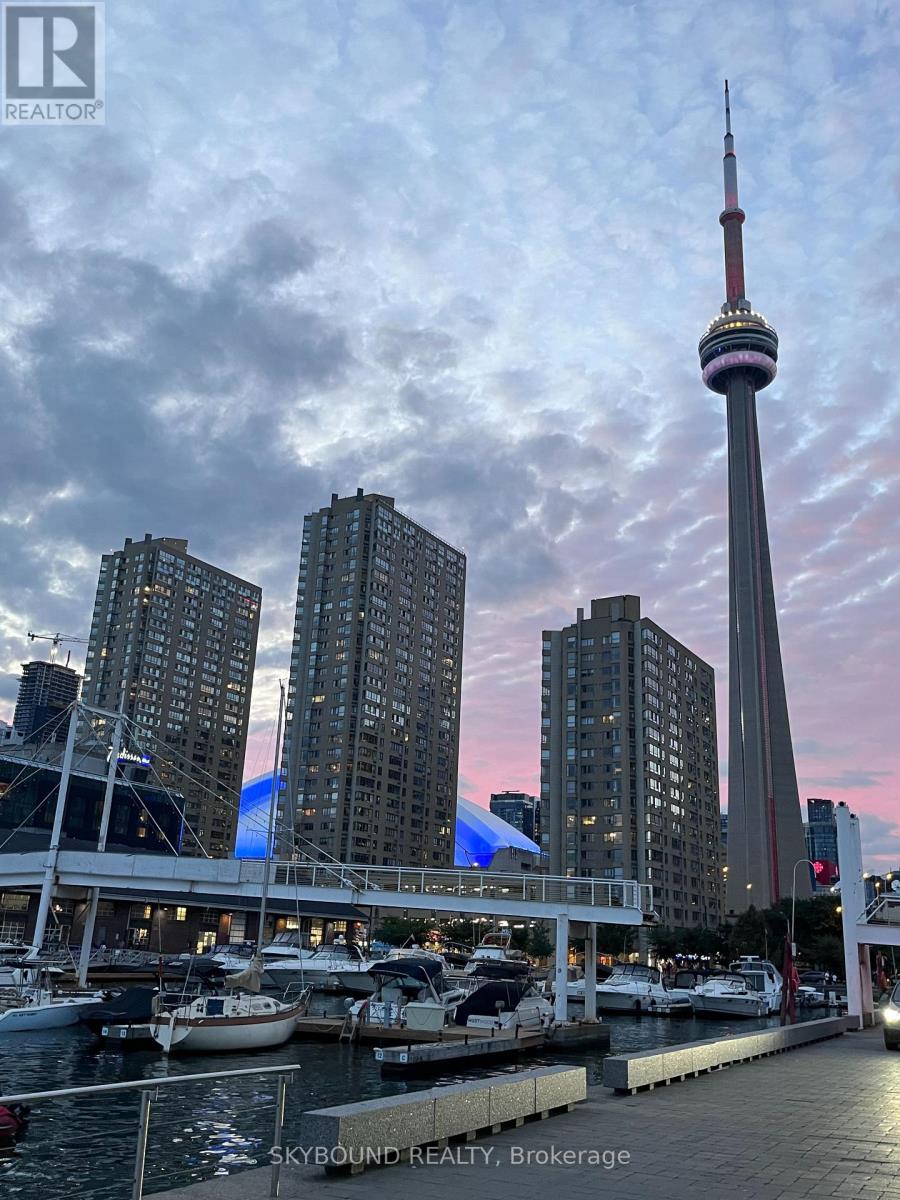 # 1804 - 260 Queens Quay W Quay W, Toronto, Ontario  M5J 2N3 - Photo 27 - C12886178