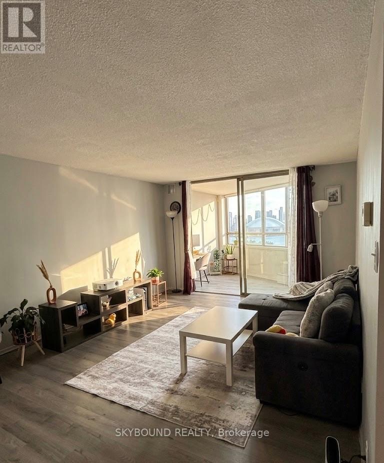 # 1804 - 260 Queens Quay W Quay W, Toronto, Ontario  M5J 2N3 - Photo 3 - C12886178