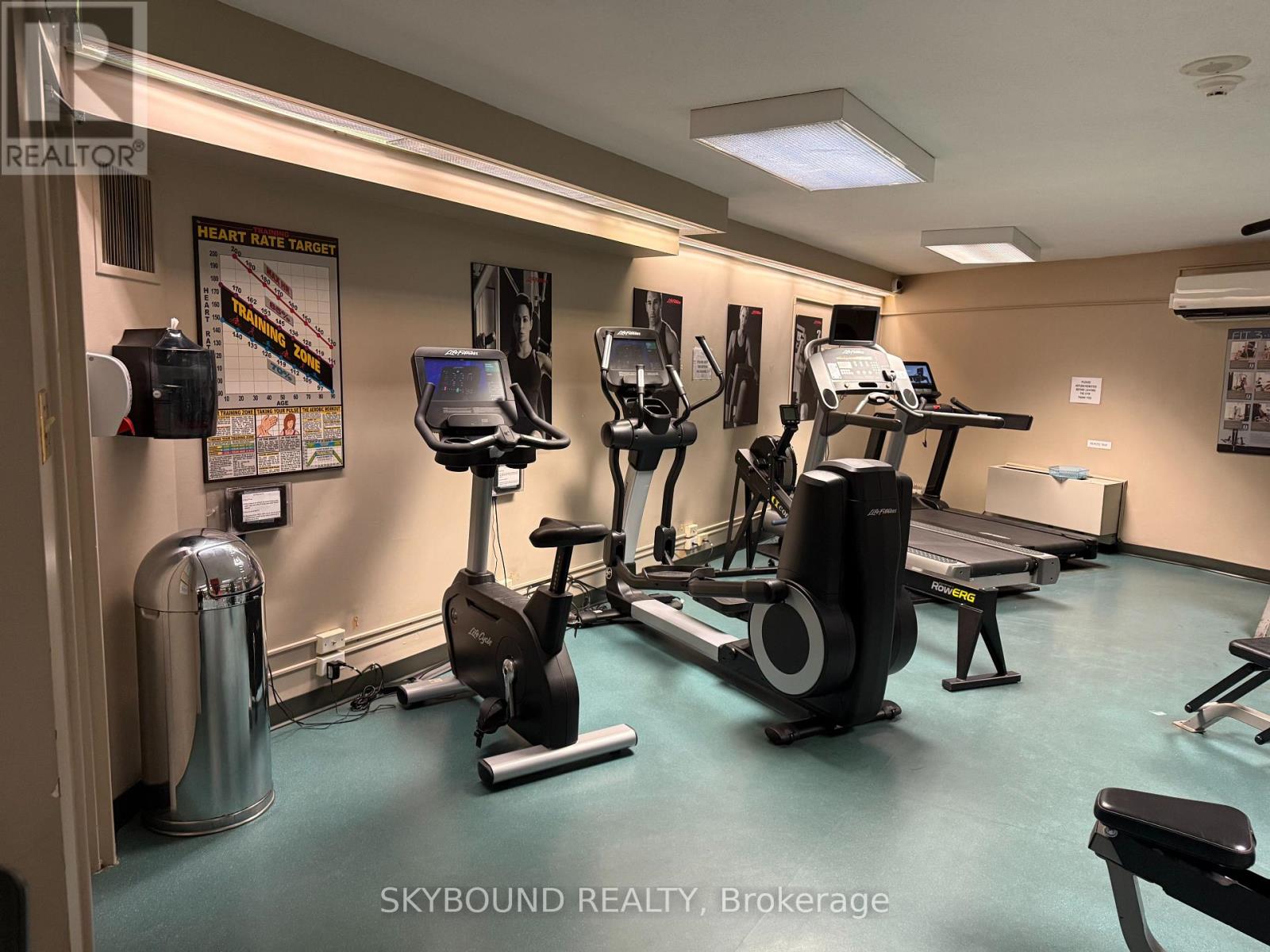 # 1804 - 260 Queens Quay W Quay W, Toronto, Ontario  M5J 2N3 - Photo 30 - C12886178