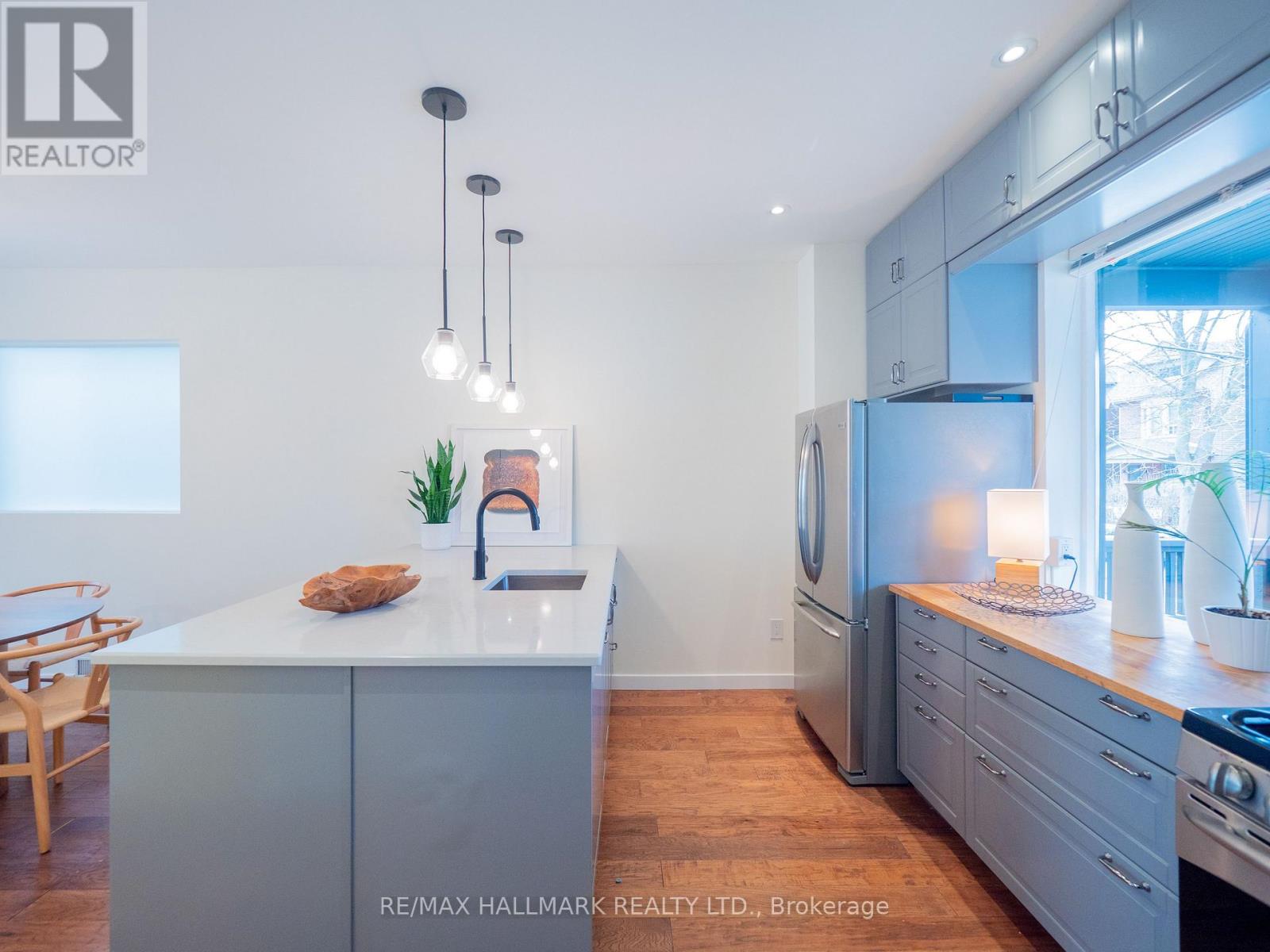 55 Galt Avenue, Toronto, Ontario  M4M 2Z2 - Photo 15 - E12885856