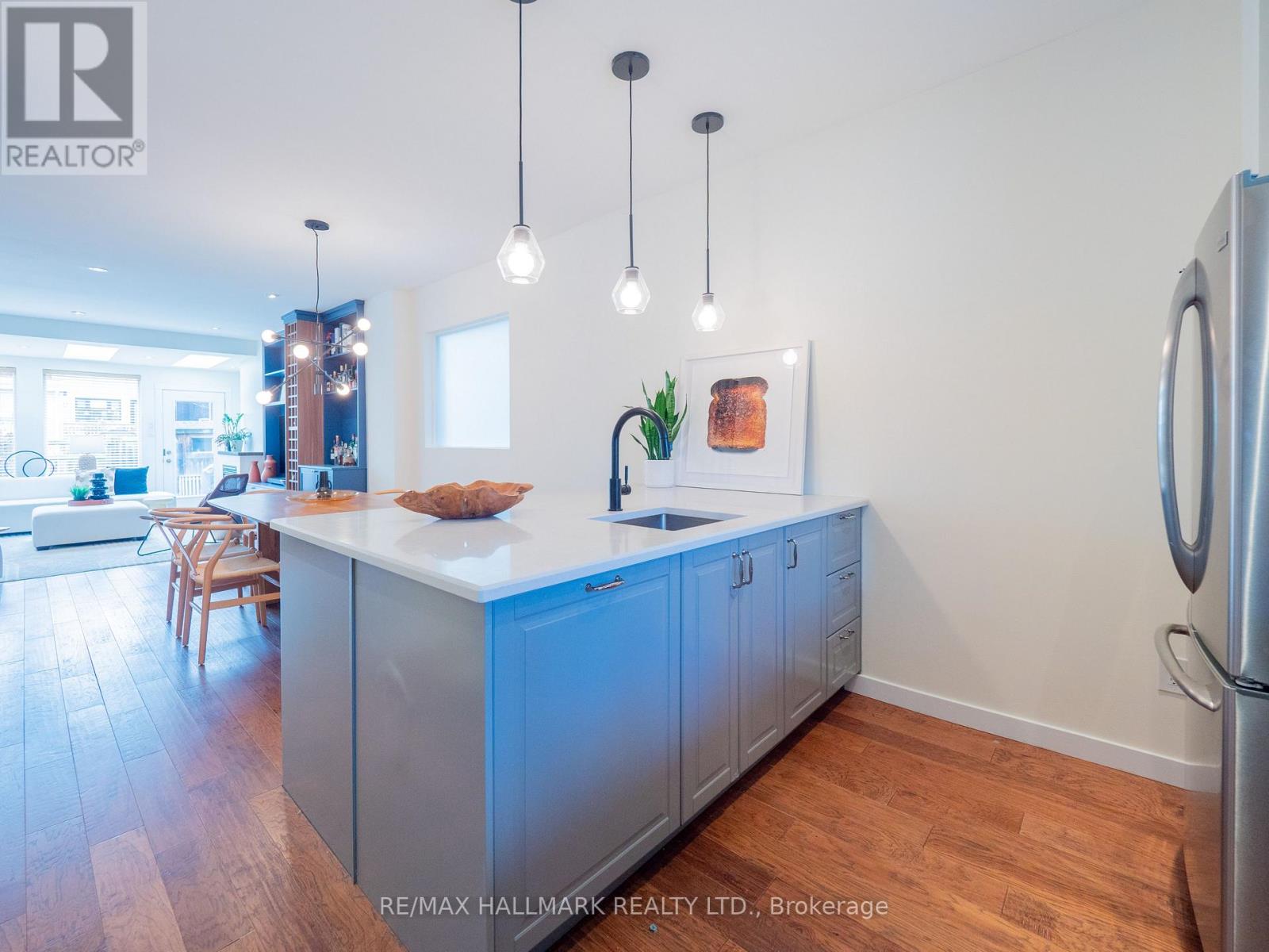 55 Galt Avenue, Toronto, Ontario  M4M 2Z2 - Photo 18 - E12885856