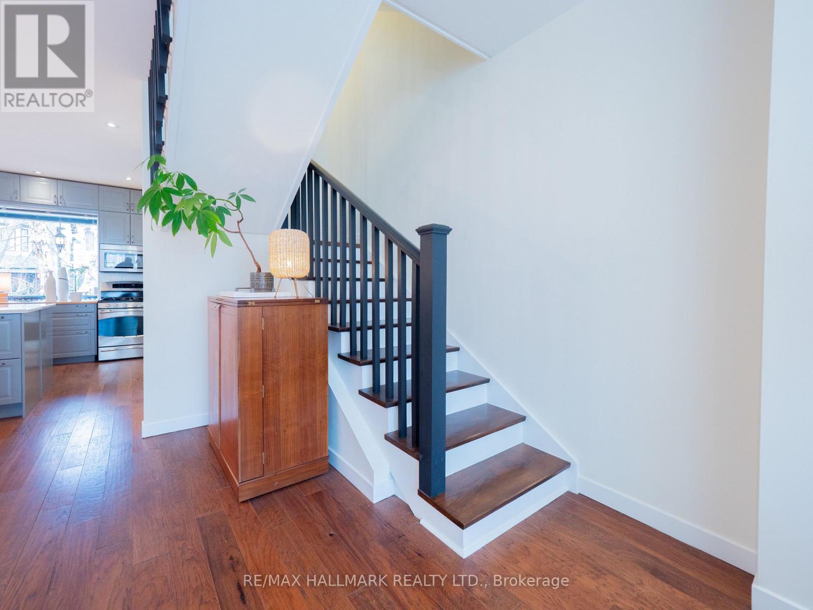 55 Galt Avenue, Toronto, Ontario  M4M 2Z2 - Photo 20 - E12885856