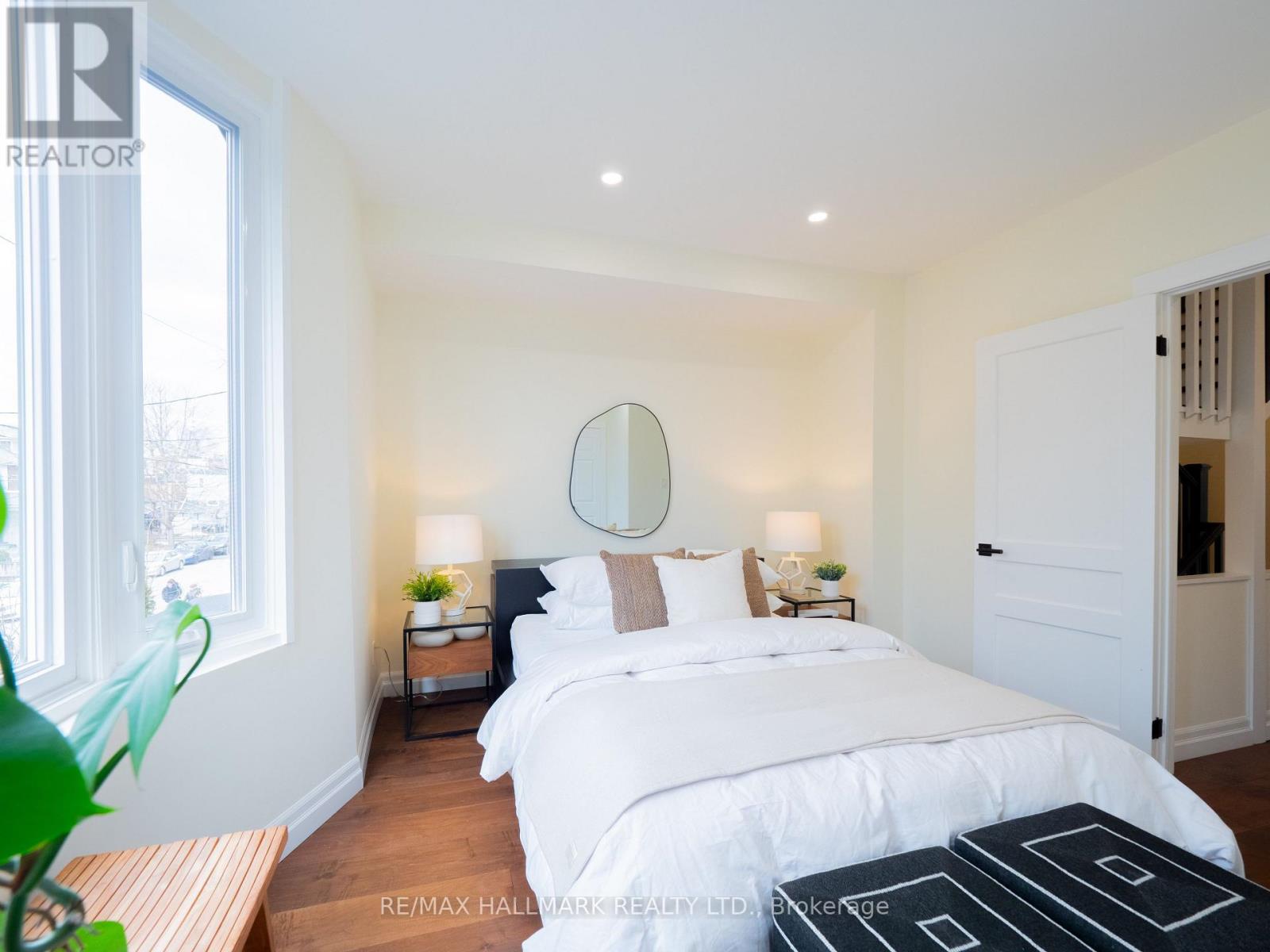 55 Galt Avenue, Toronto, Ontario  M4M 2Z2 - Photo 23 - E12885856