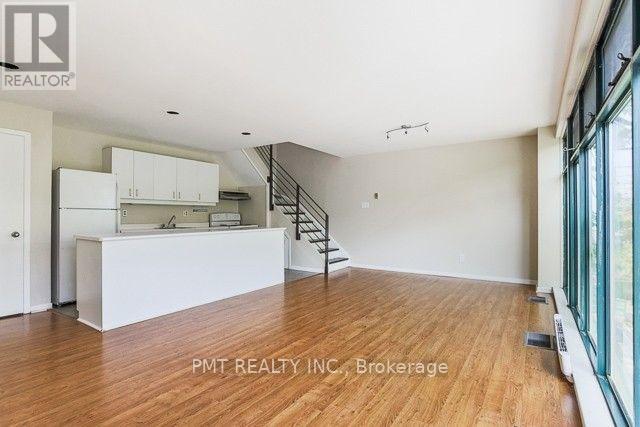 1 - 2064 Queen Street E, Toronto, Ontario  M4E 1C9 - Photo 3 - E12885876