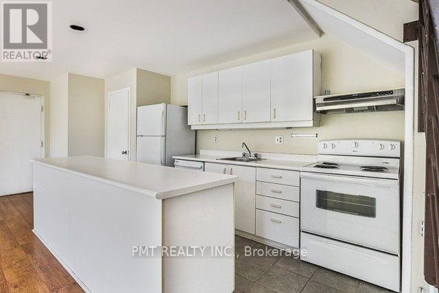 1 - 2064 Queen Street E, Toronto, Ontario  M4E 1C9 - Photo 5 - E12885876