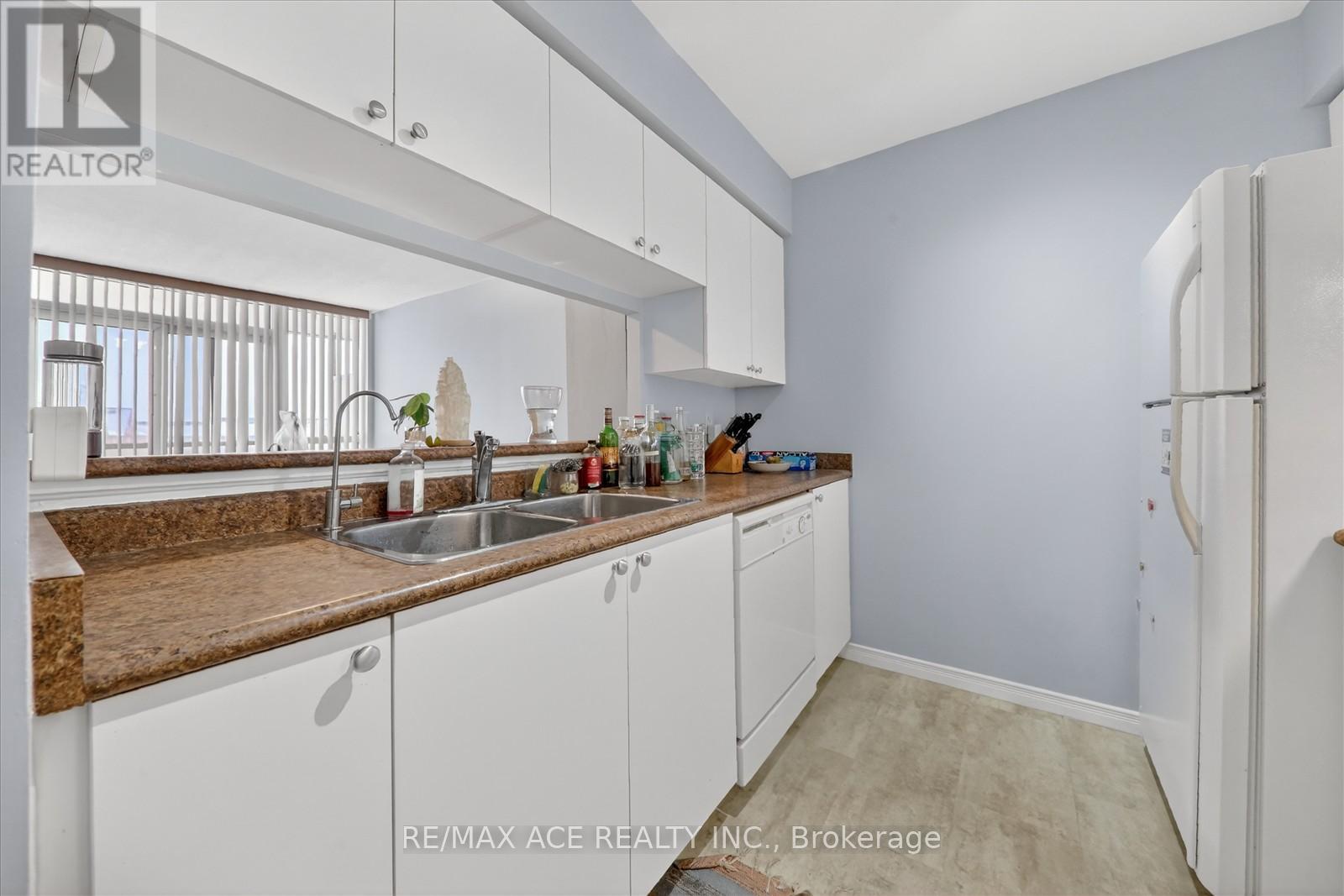 413 - 1200 The Esplanade Road N, Pickering (Town Centre), Ontario  L1V 6V3 - Photo 10 - E12885940