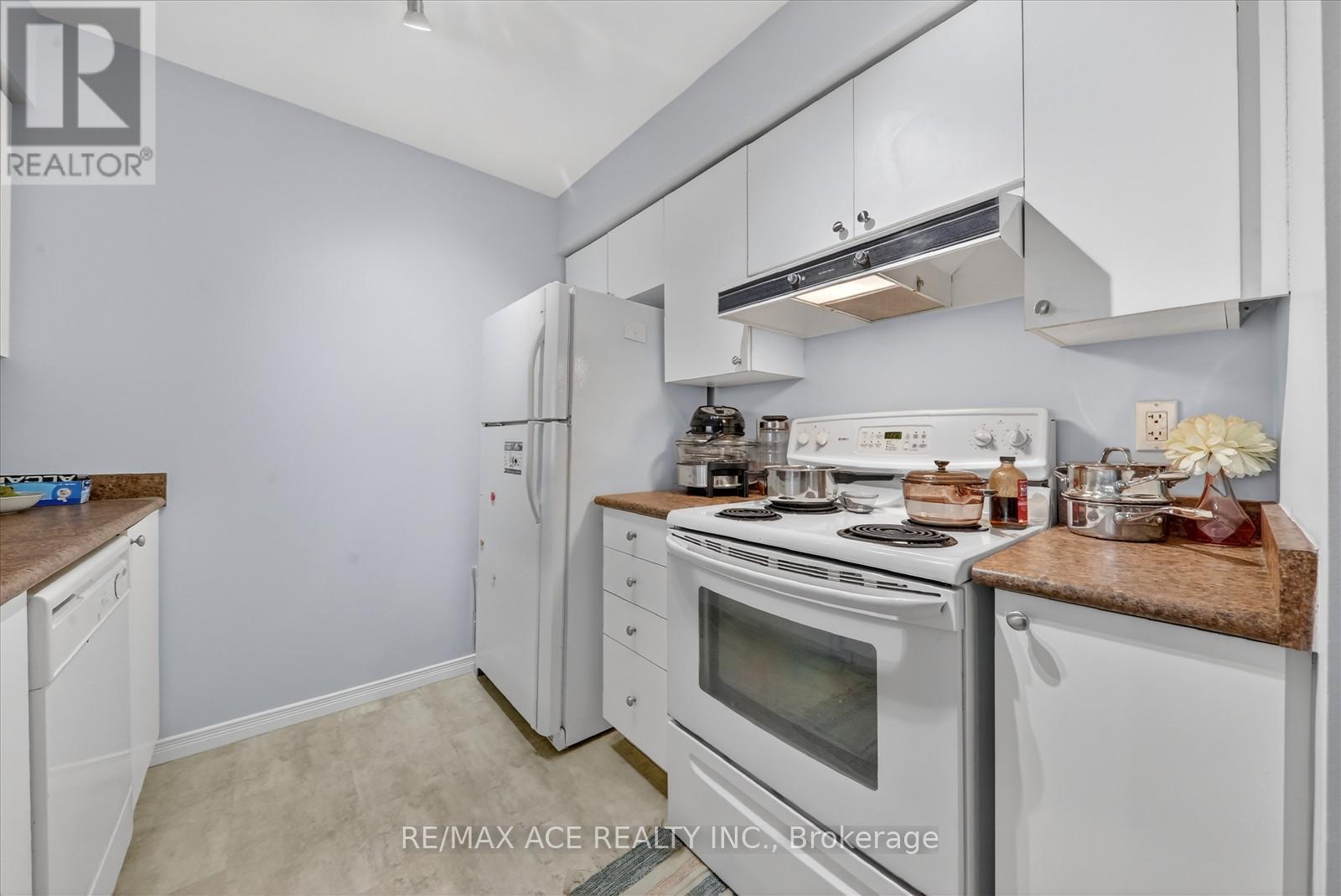 413 - 1200 The Esplanade Road N, Pickering (Town Centre), Ontario  L1V 6V3 - Photo 11 - E12885940