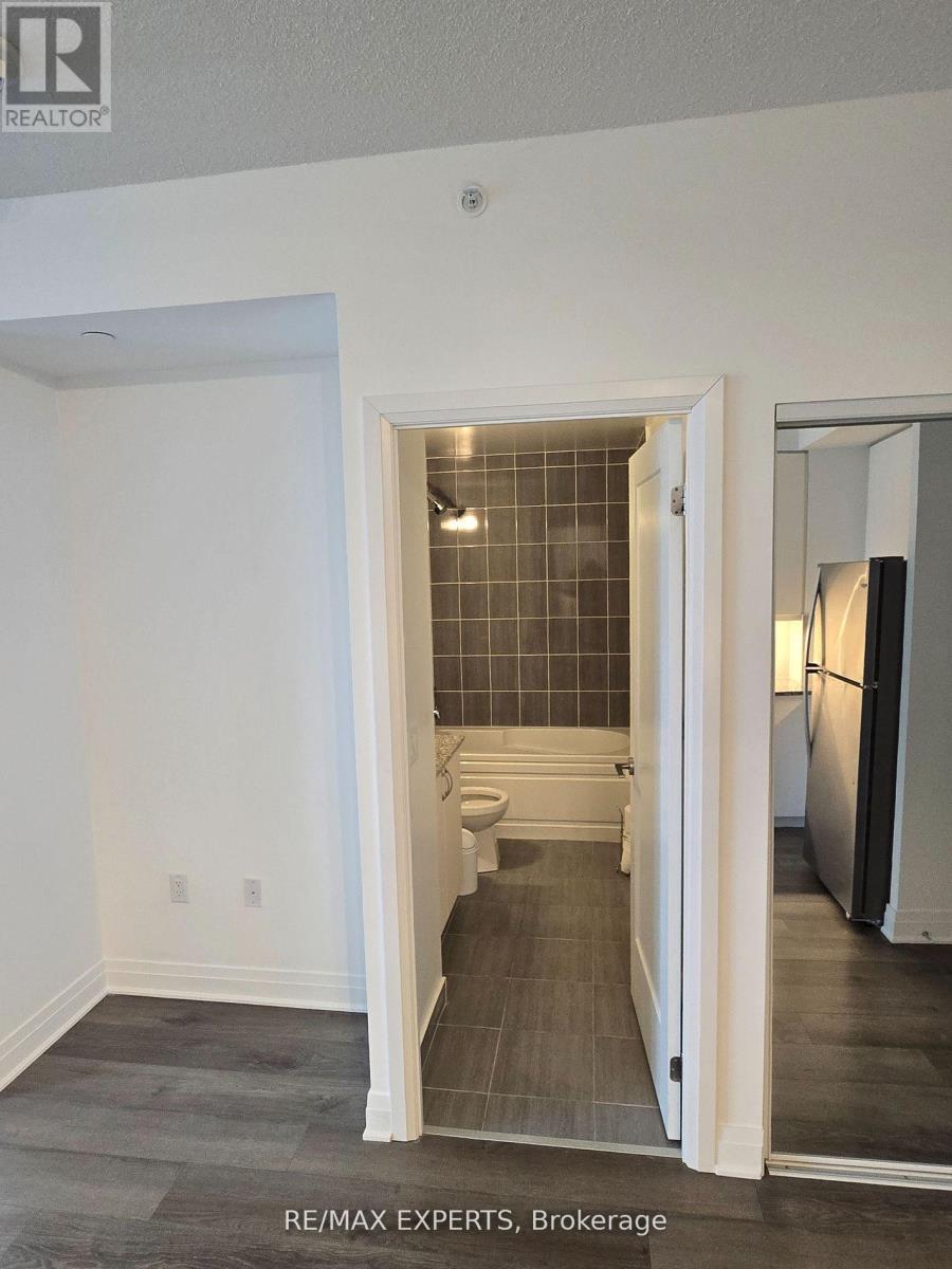 1406 - 3220 Sheppard Avenue E, Toronto, Ontario  M1T 0B7 - Photo 8 - E12885956