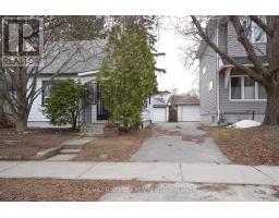 6 WARVET CRESCENT, Toronto, Ontario