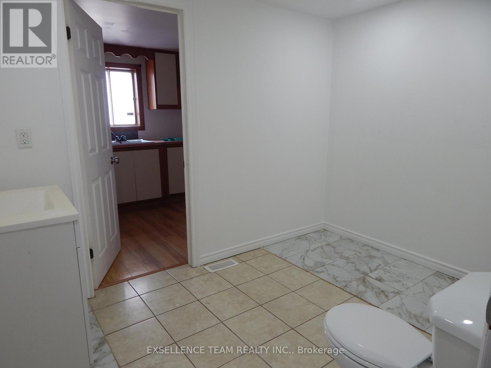 107 Louisa Street, Cornwall, Ontario  K6H 4P7 - Photo 12 - X12885970