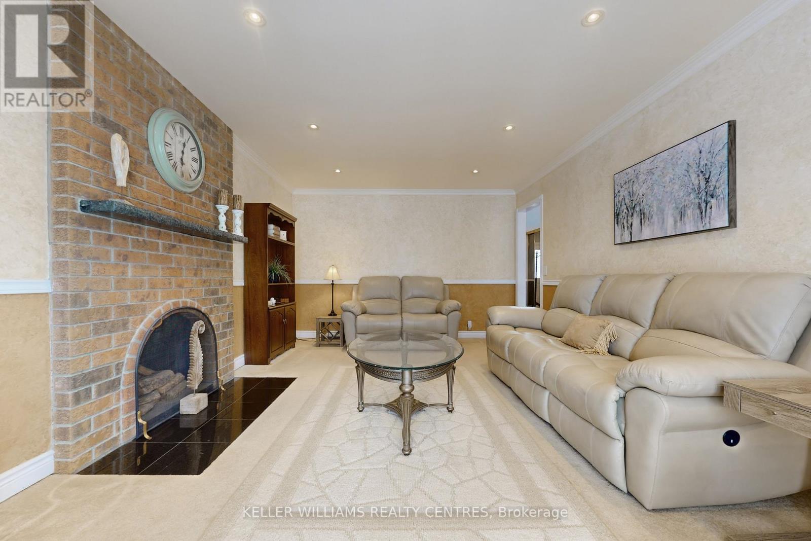 45 Hemlock Drive, Markham (Raymerville), Ontario  L3P 4M5 - Photo 6 - N12885936