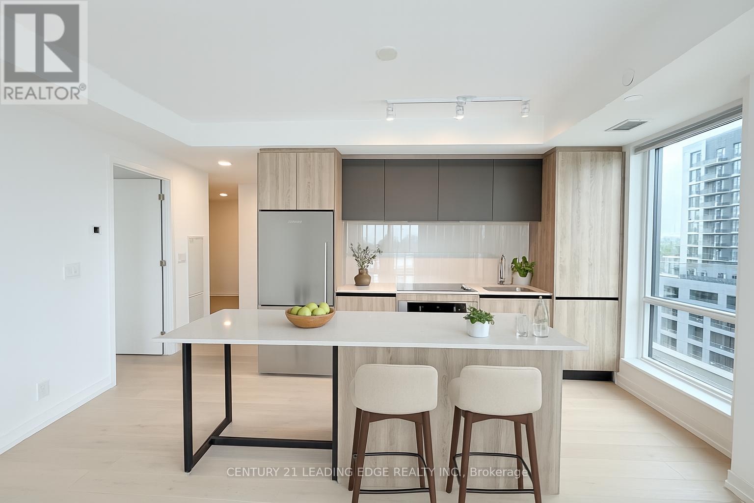 909 - 8 Beverly Glen Boulevard, Vaughan (Beverley Glen), Ontario  L4J 0L5 - Photo 2 - N12885978