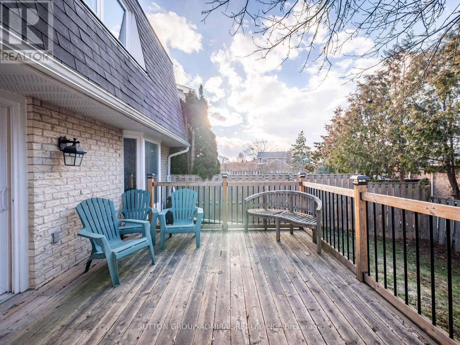 218 Mullen Drive, Vaughan (Brownridge), Ontario  L4J 2P1 - Photo 27 - N12886056