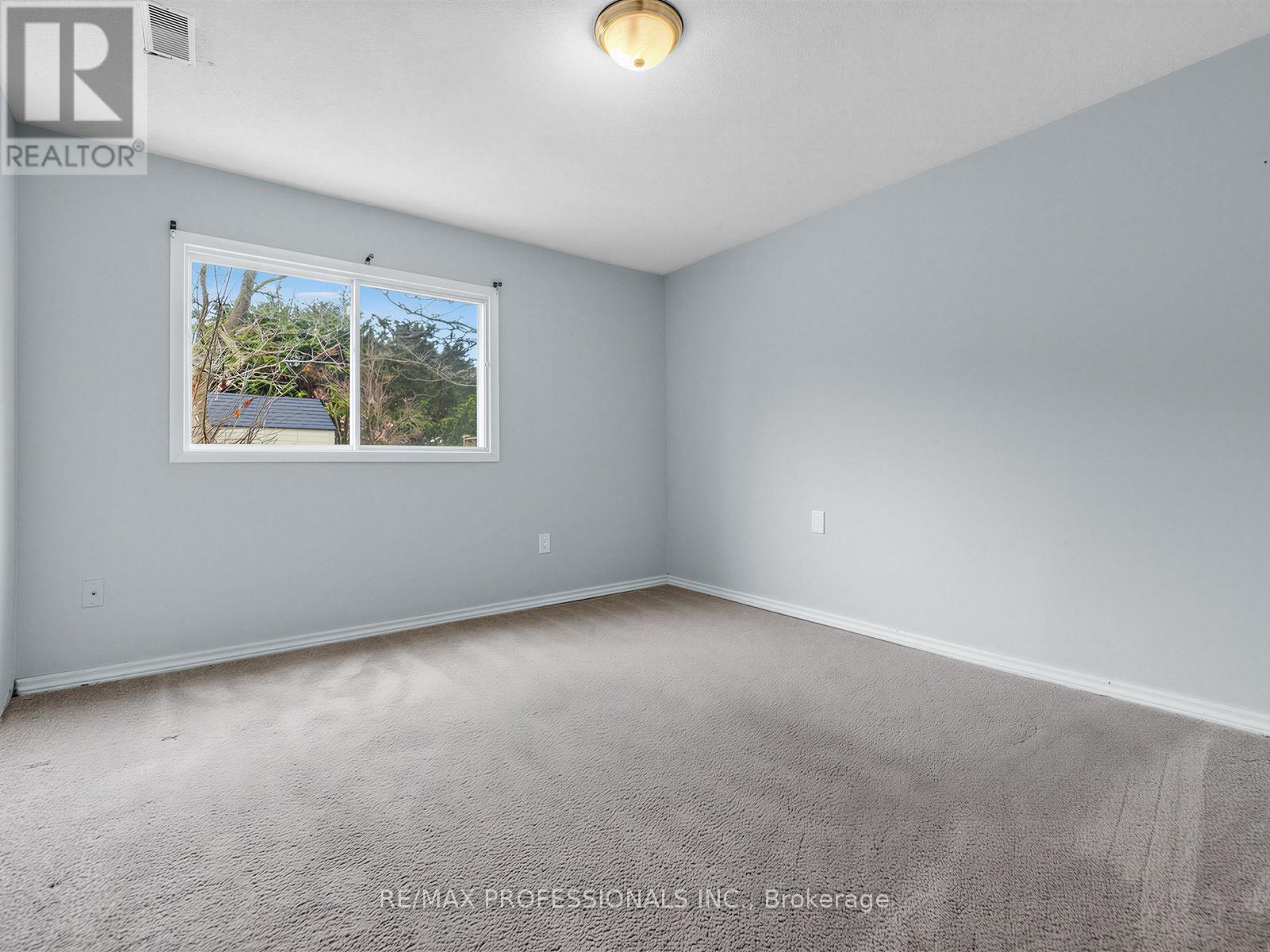 5 Coates Crescent, Richmond Hill, Ontario  L4E 2M3 - Photo 28 - N12886080