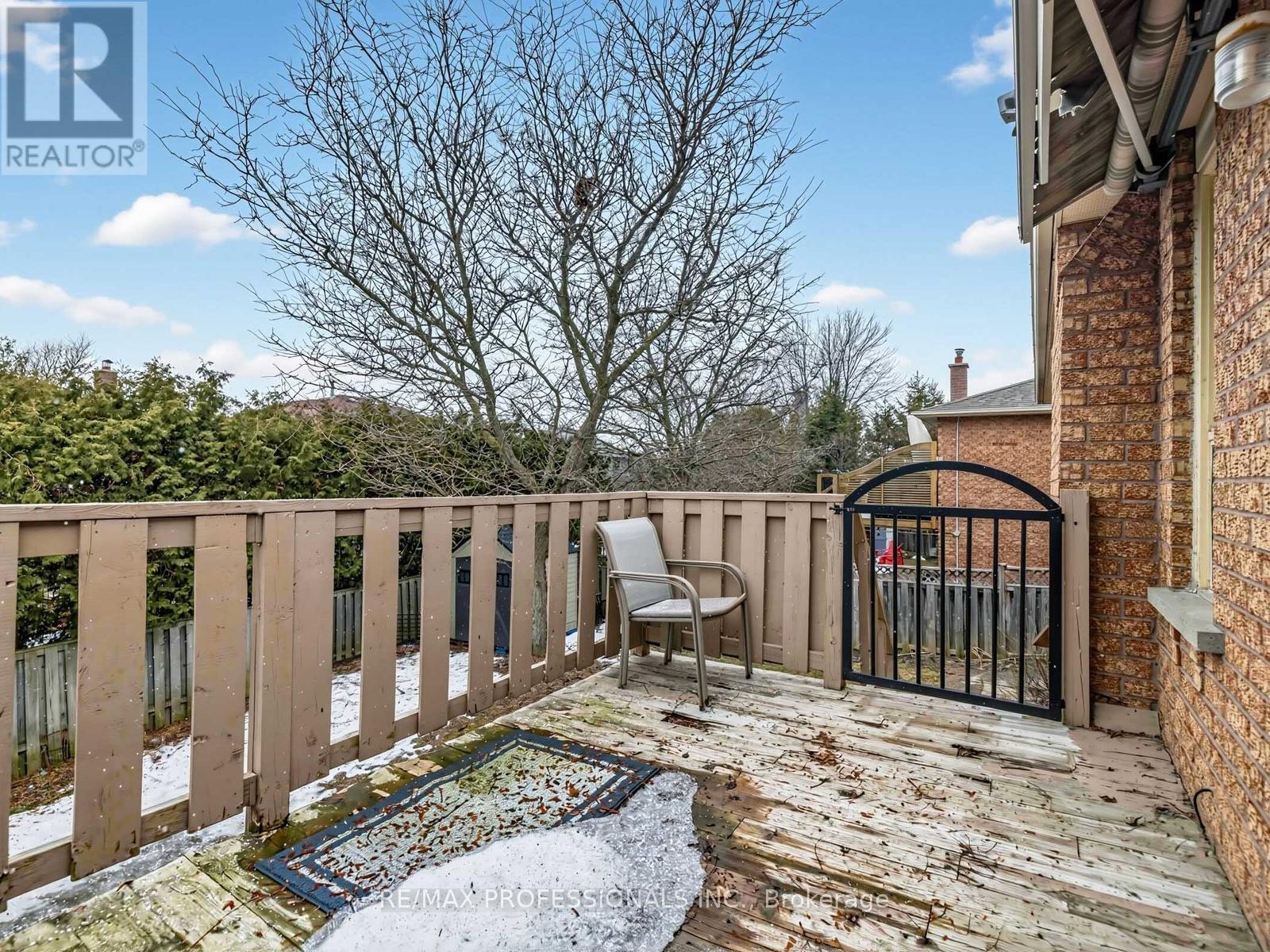 5 Coates Crescent, Richmond Hill, Ontario  L4E 2M3 - Photo 32 - N12886080