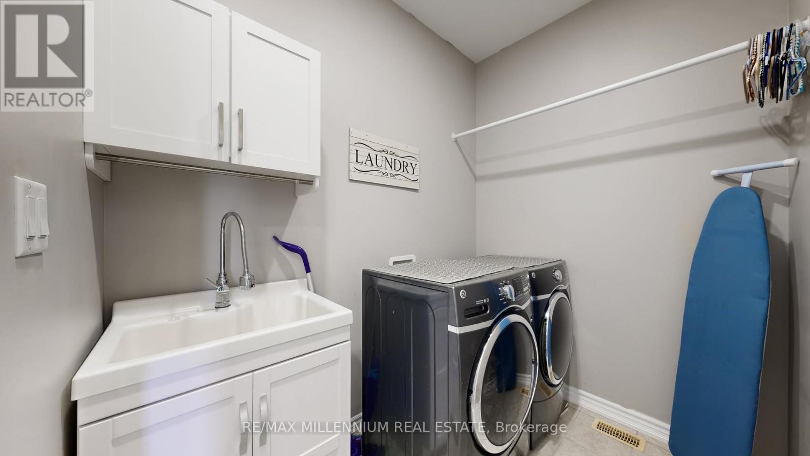 35 Barn Owl Way, Vaughan, Ontario L4H 4S9 - Photo 33 - N12886102