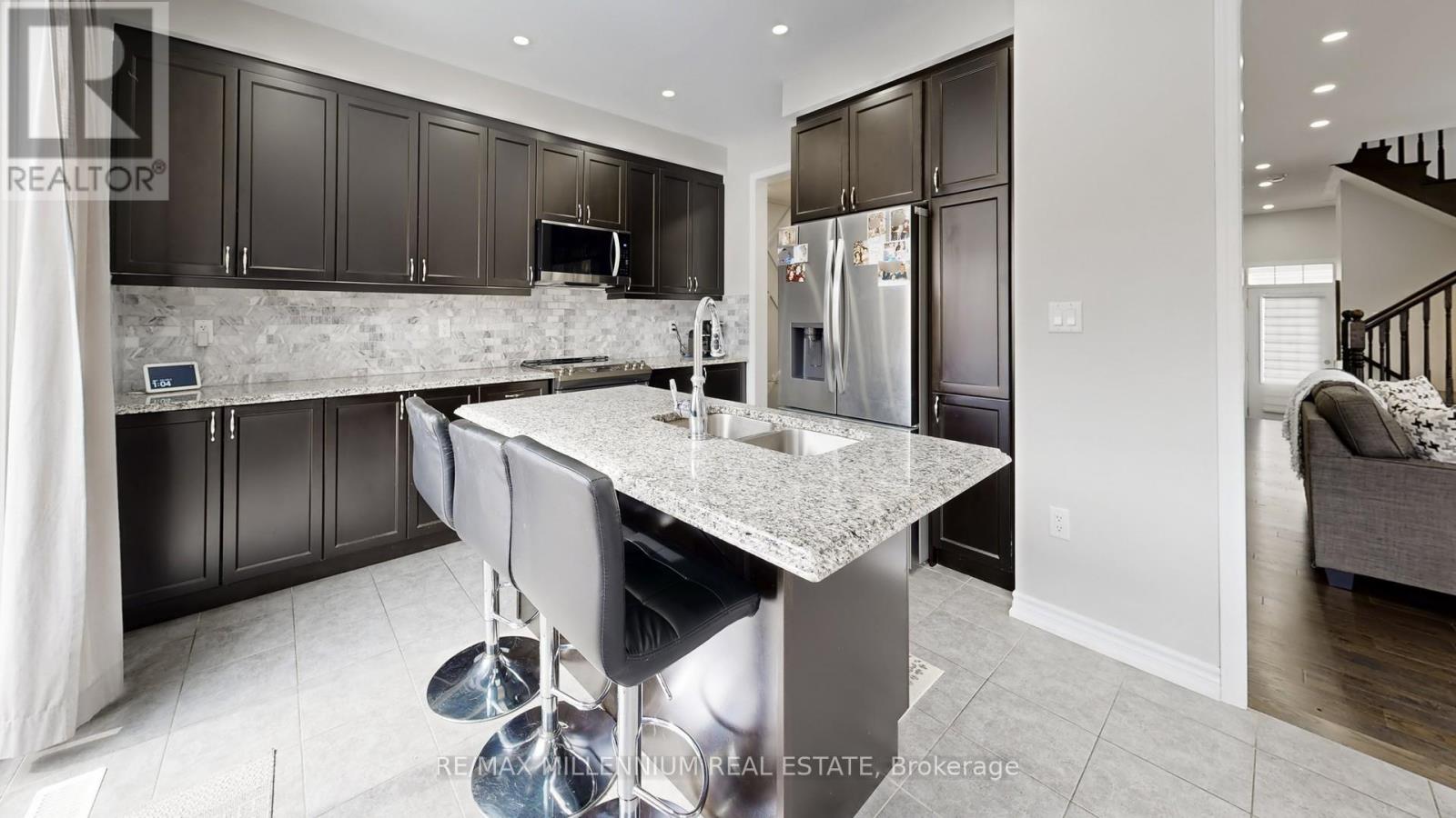 35 Barn Owl Way, Vaughan, Ontario L4H 4S9 - Photo 7 - N12886102