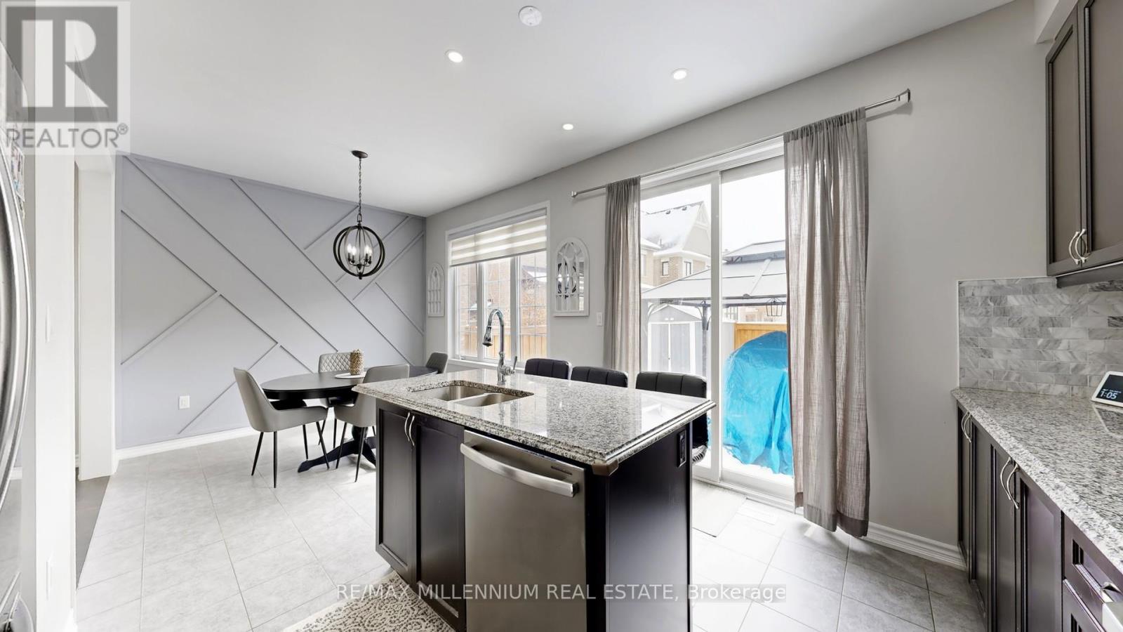 35 Barn Owl Way, Vaughan, Ontario L4H 4S9 - Photo 8 - N12886102