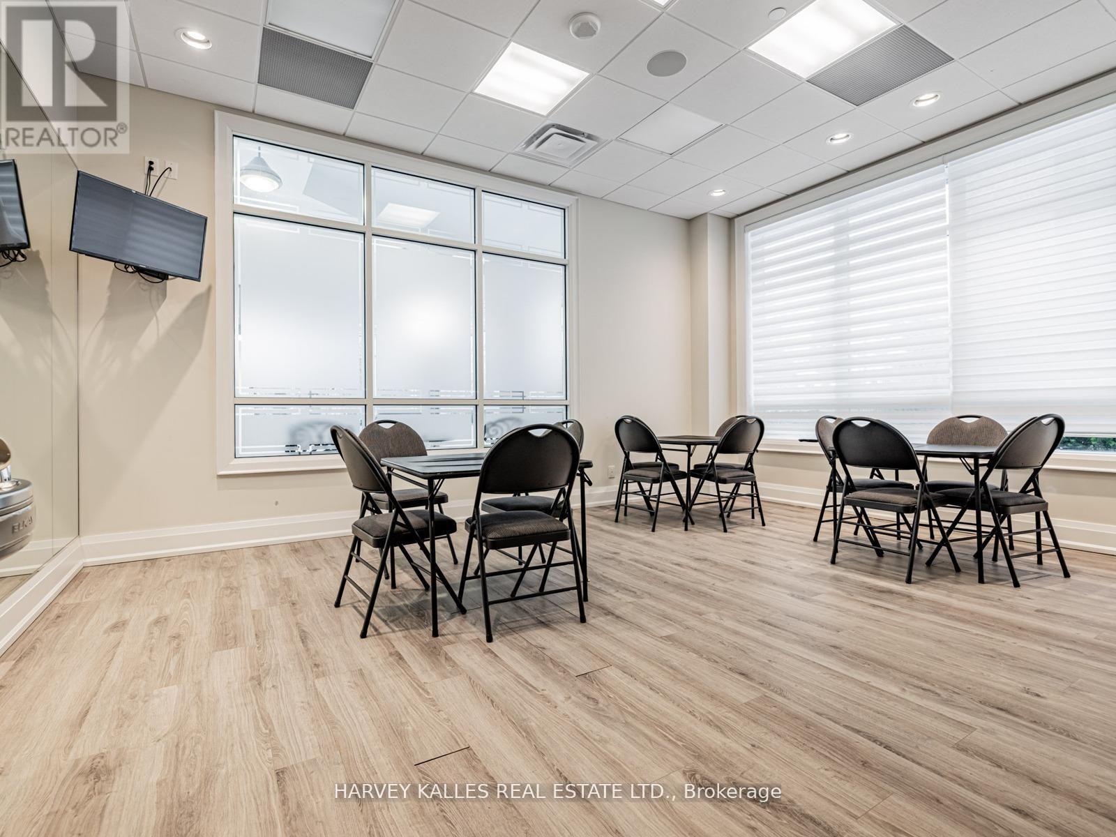 112 - 7 Bond Crescent, Richmond Hill (Oak Ridges), Ontario  L4E 1E6 - Photo 22 - N12886118