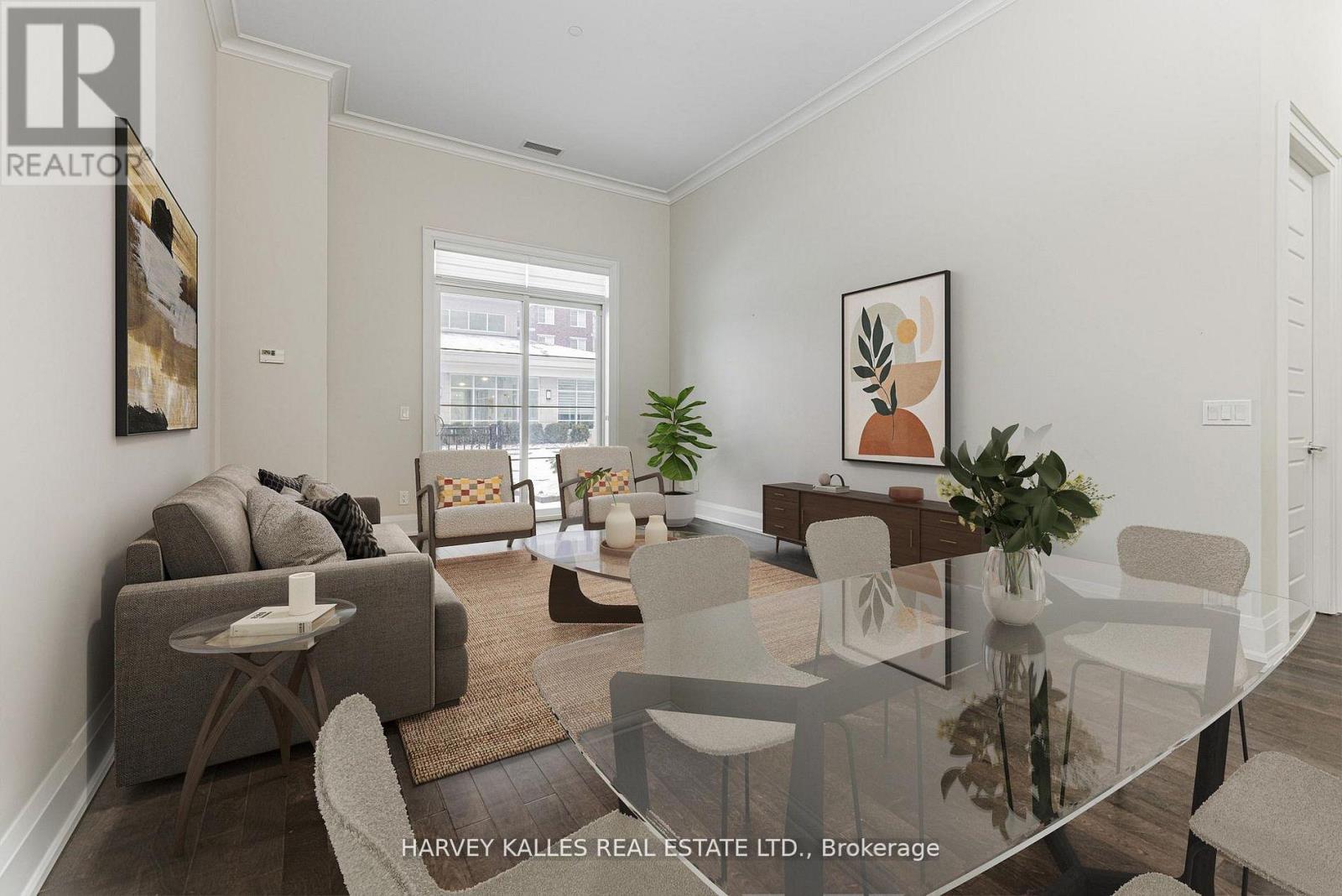 112 - 7 Bond Crescent, Richmond Hill (Oak Ridges), Ontario  L4E 1E6 - Photo 5 - N12886118