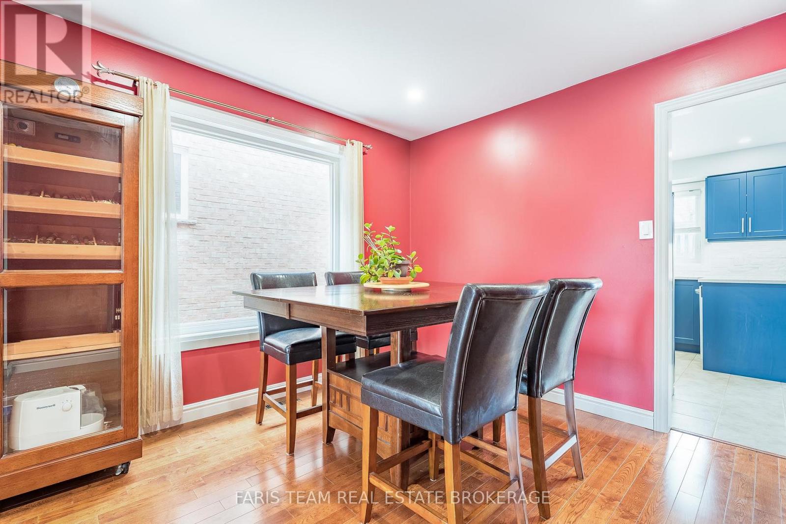 7 Meyer Avenue, Barrie (East Bayfield), Ontario  L4M 6X2 - Photo 11 - S12885886