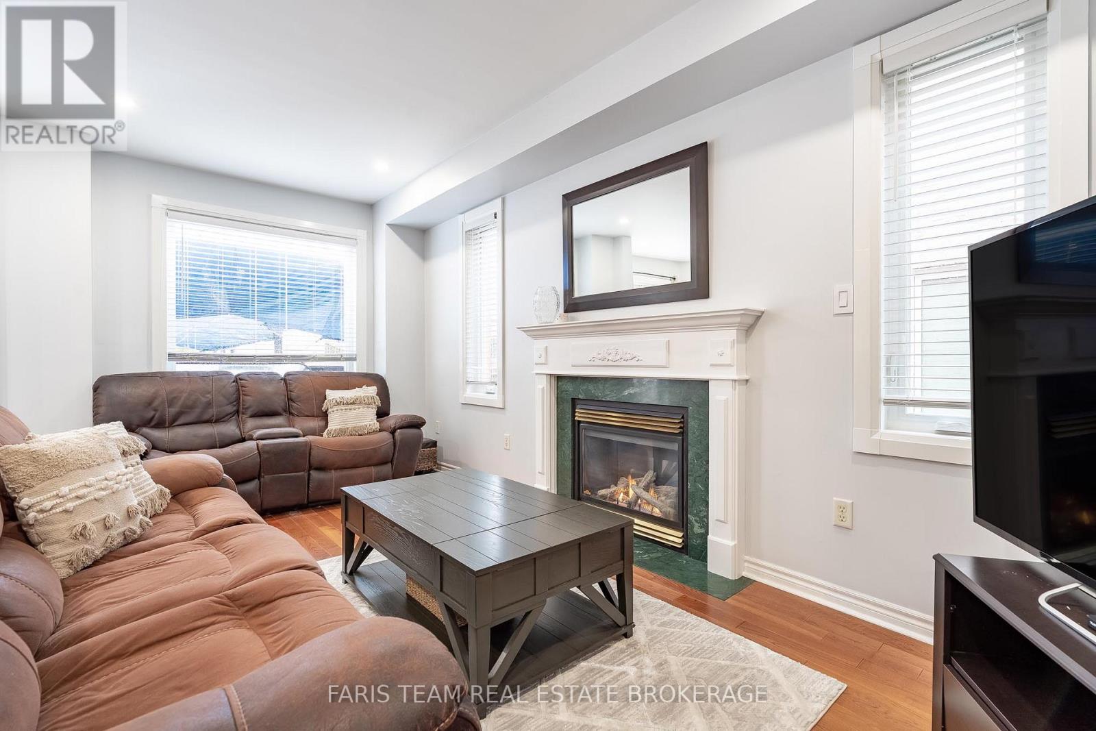 7 Meyer Avenue, Barrie (East Bayfield), Ontario  L4M 6X2 - Photo 17 - S12885886